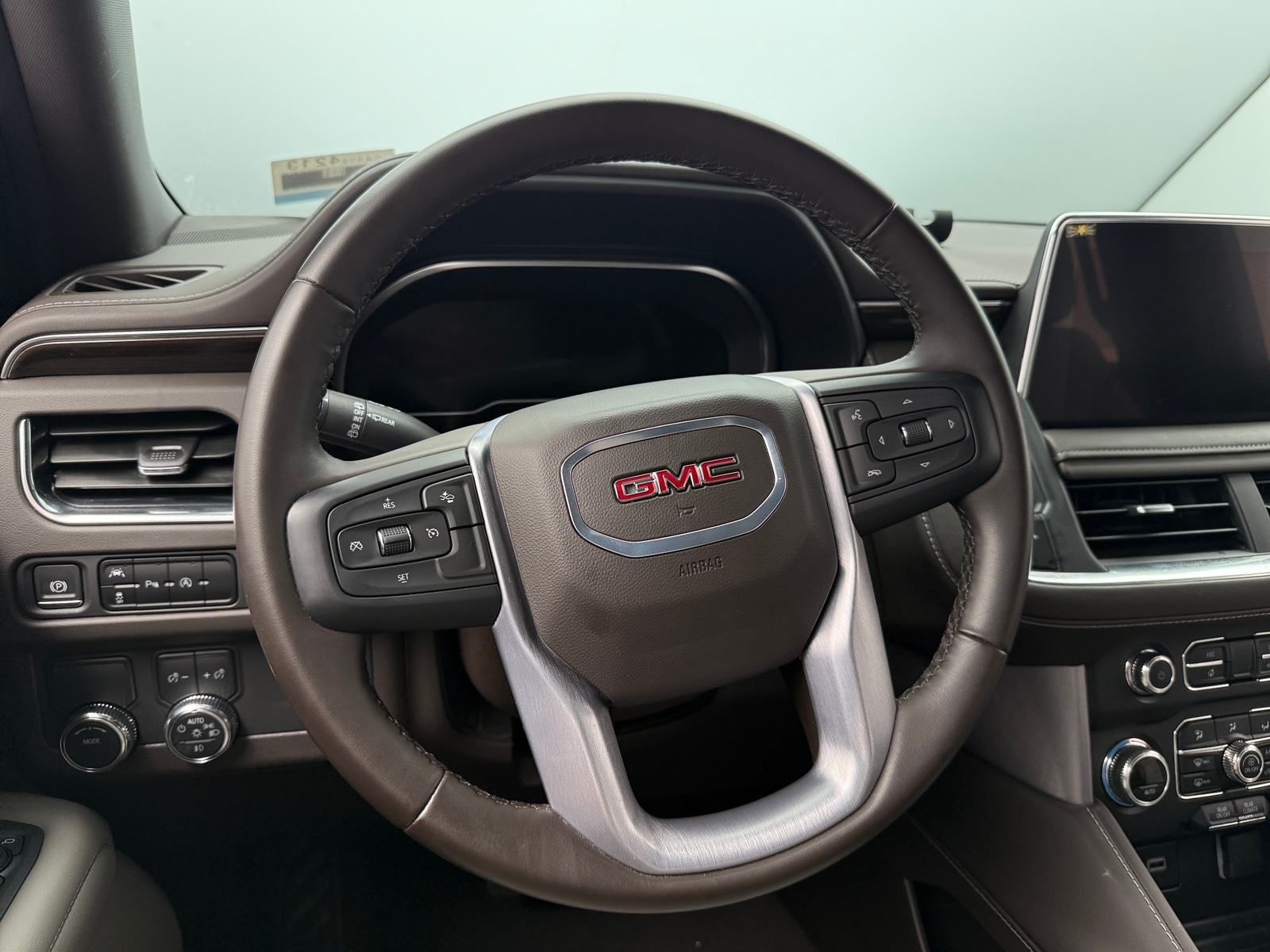 Thumbnail: 2024 GMC Yukon XL - 5