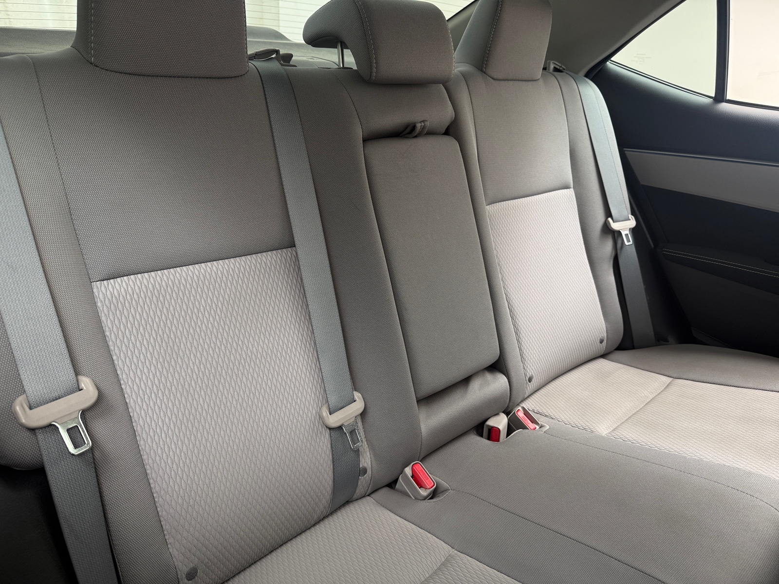 Thumbnail: 2015 Toyota Corolla - 6
