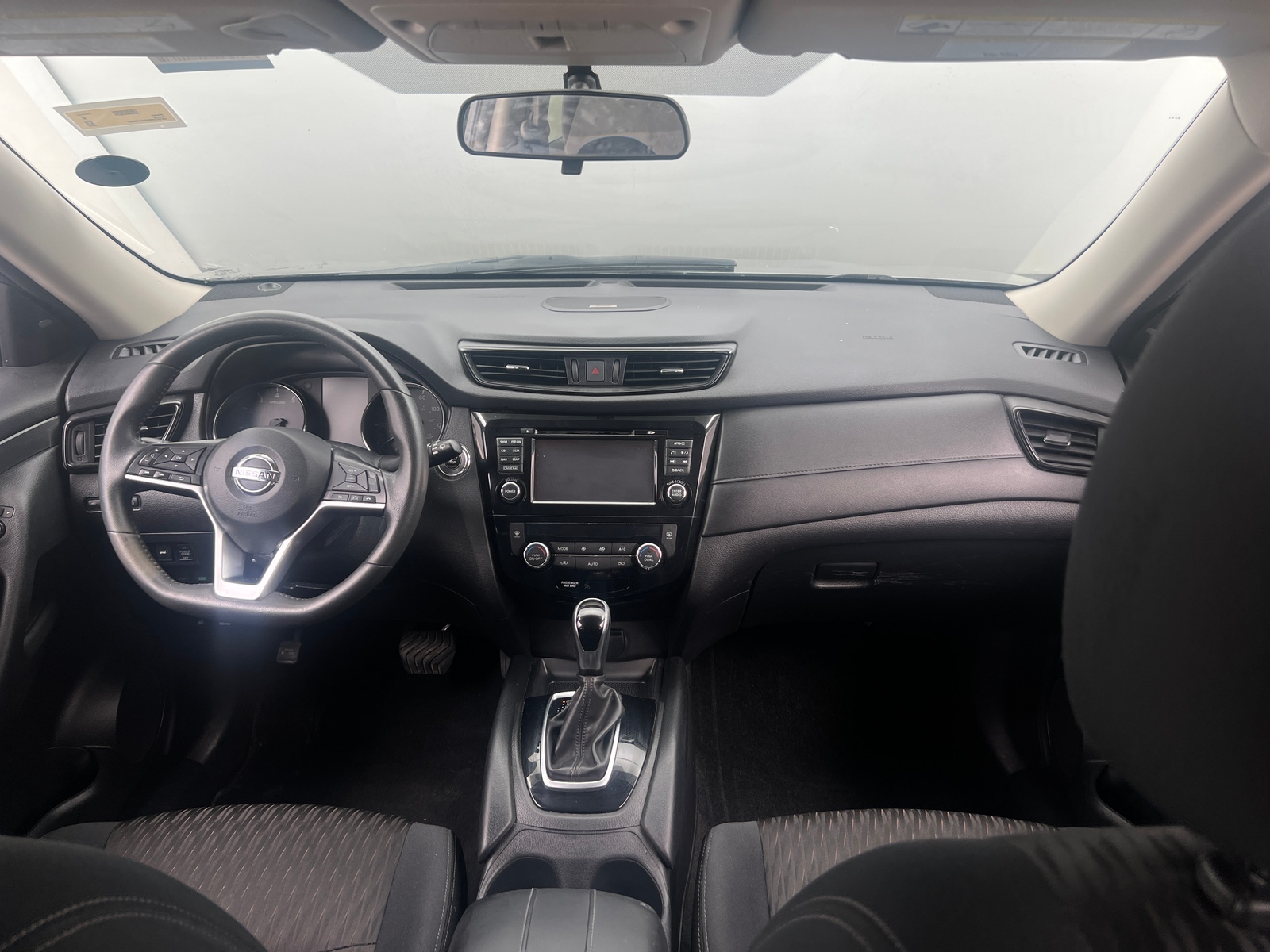 Thumbnail: 2017 Nissan Rogue - 3
