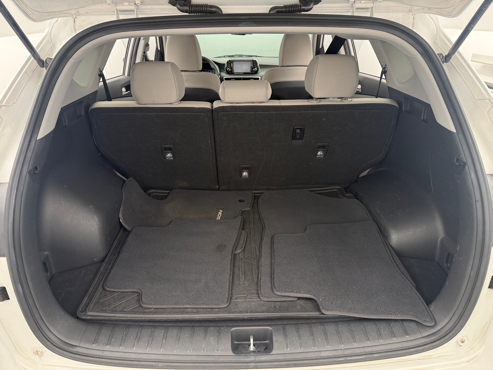 Thumbnail: 2019 Hyundai Tucson - 7