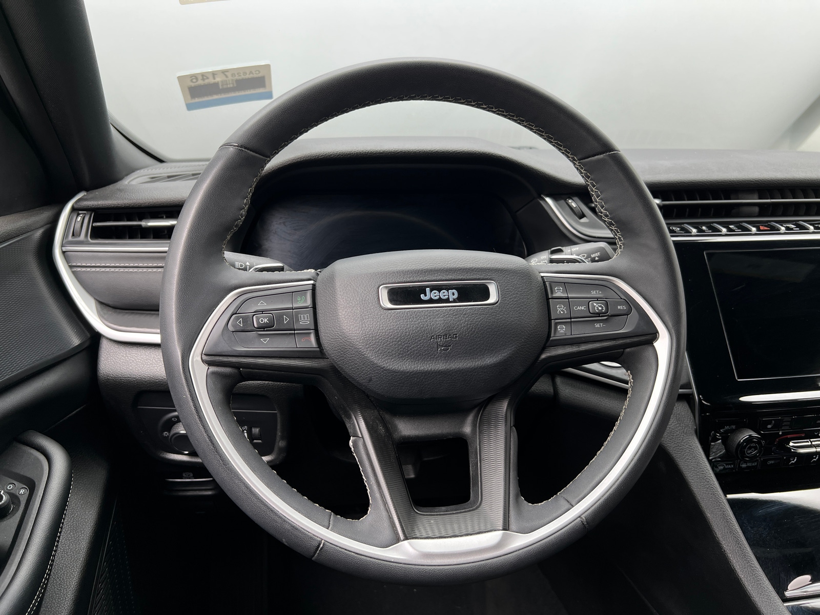 Thumbnail: 2024 Jeep Grand Cherokee L - 4
