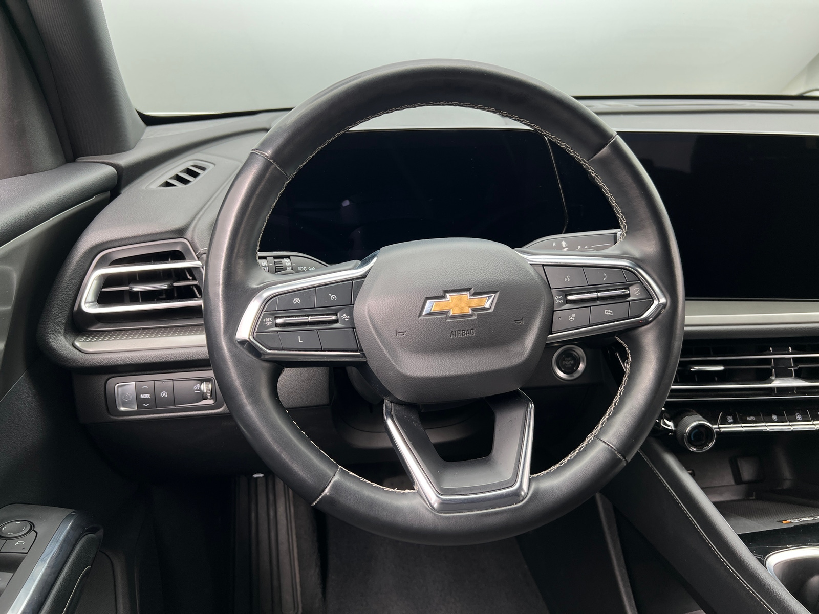 Thumbnail: 2024 Chevrolet Traverse - 5