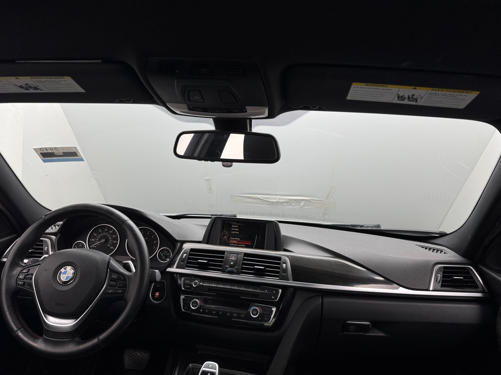Thumbnail: 2017 BMW 3 Series - 2