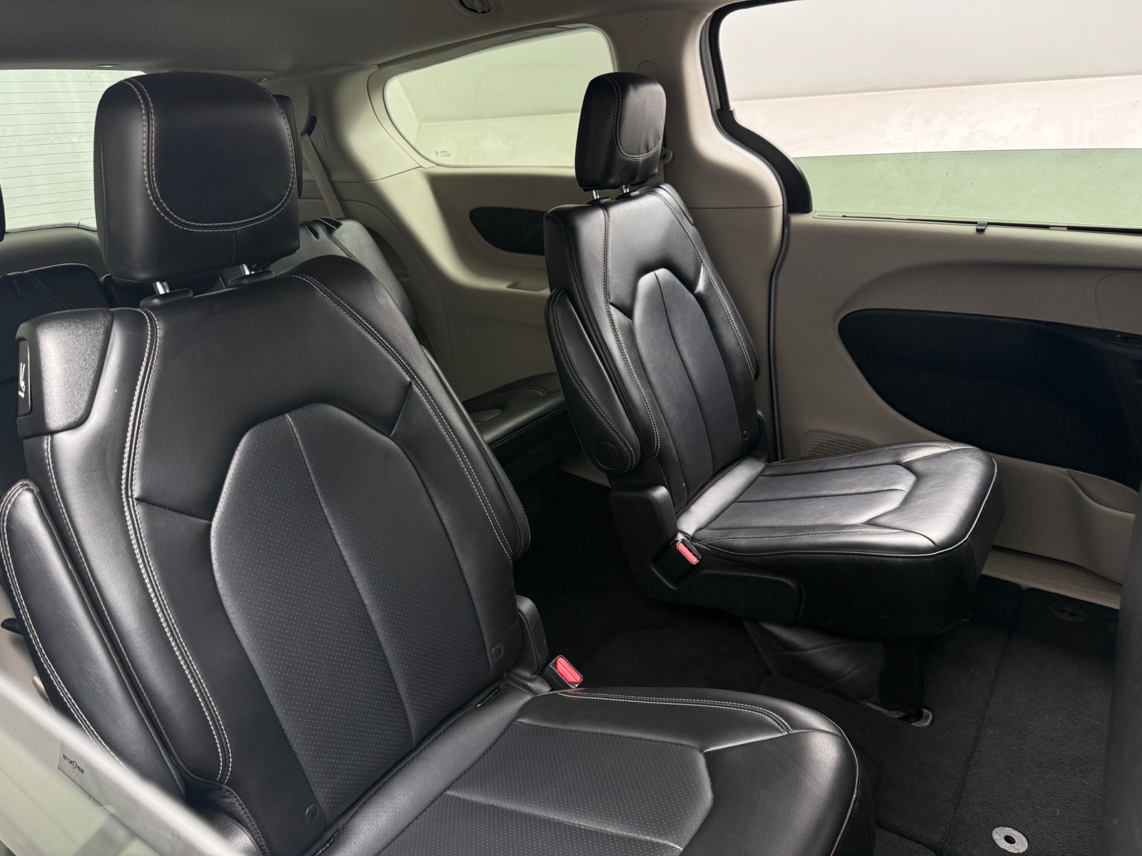 Thumbnail: 2024 Chrysler Pacifica - 5