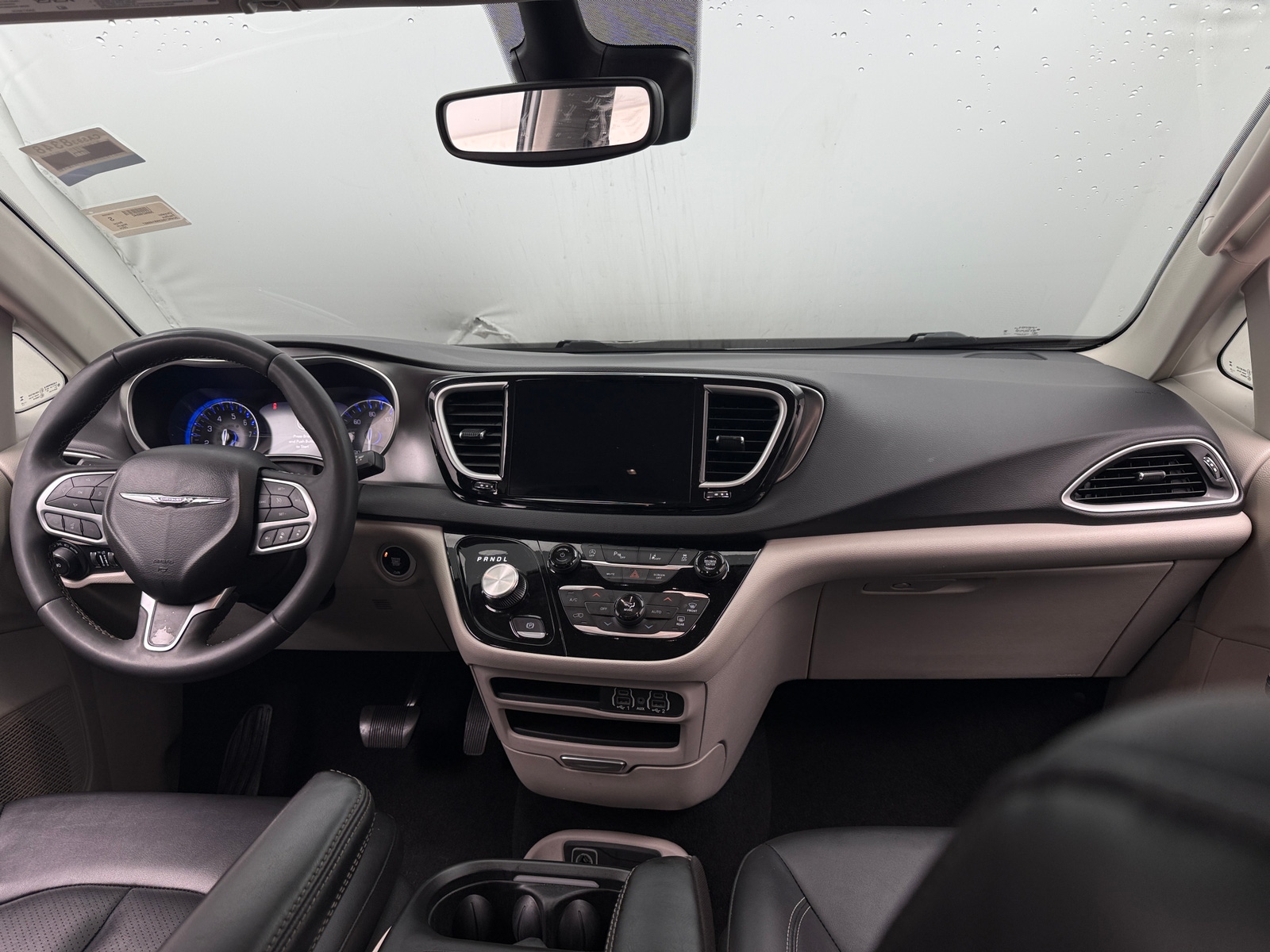 Thumbnail: 2024 Chrysler Pacifica - 2