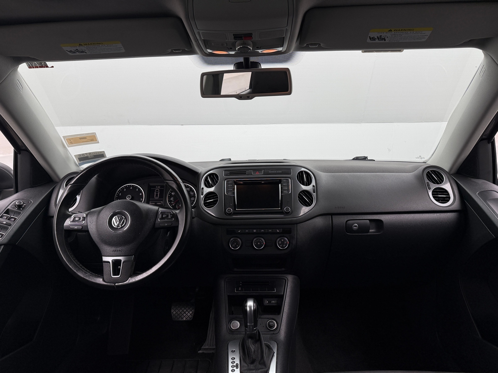 Thumbnail: 2017 Volkswagen Tiguan - 2