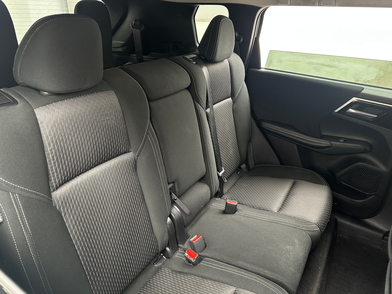 Thumbnail: 2022 Mitsubishi Outlander - 6
