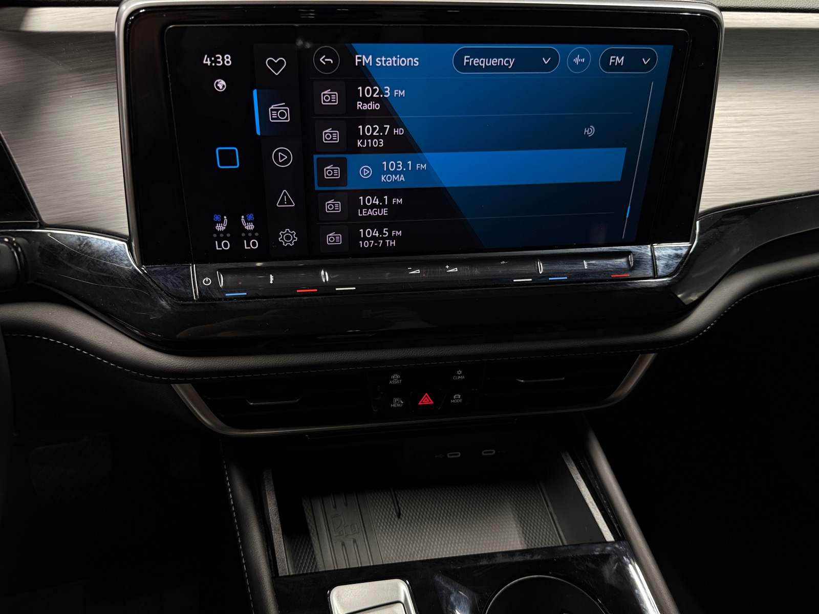 Thumbnail: 2026 Volkswagen Atlas - 3