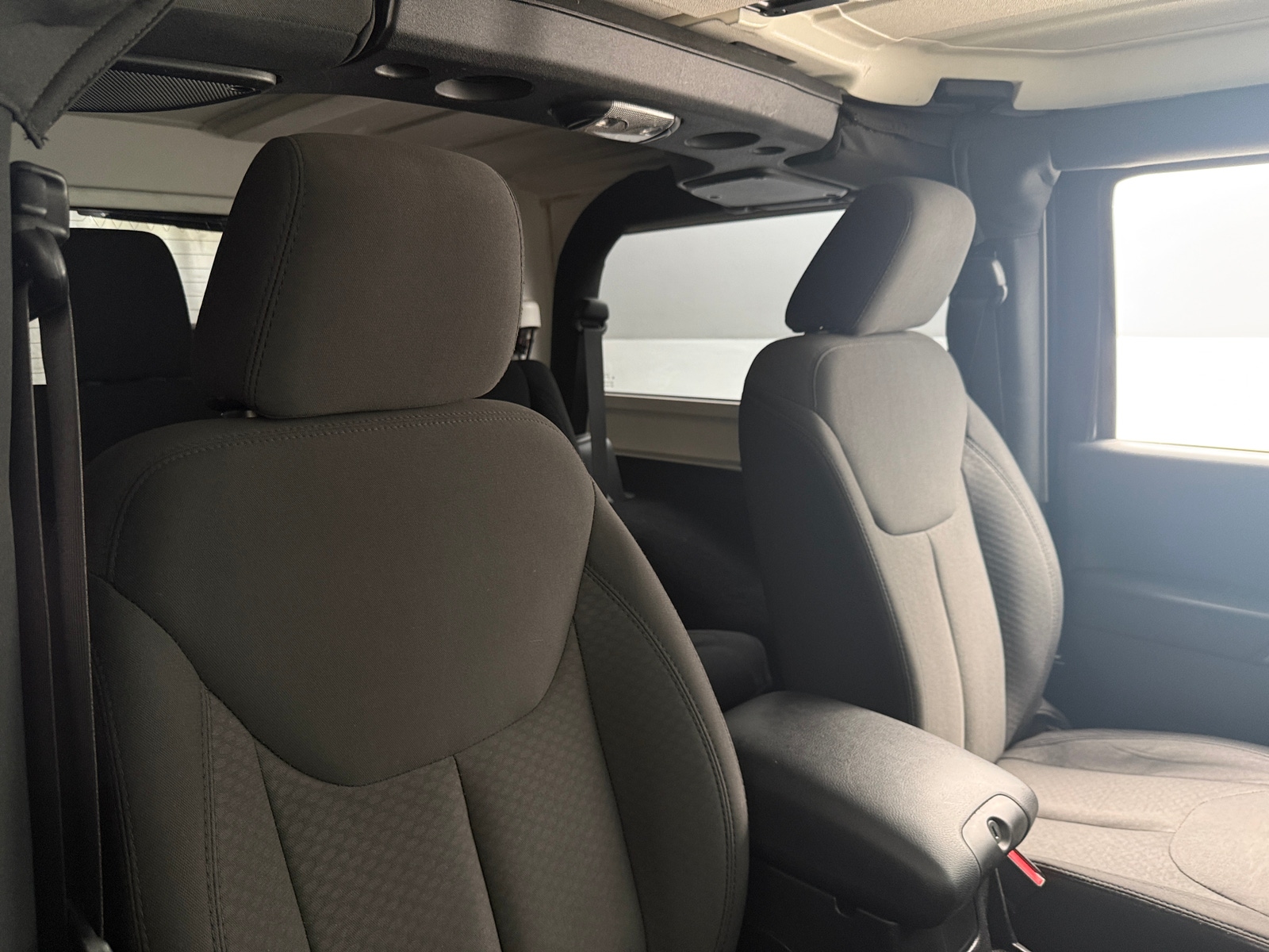 Thumbnail: 2017 Jeep Wrangler - 2
