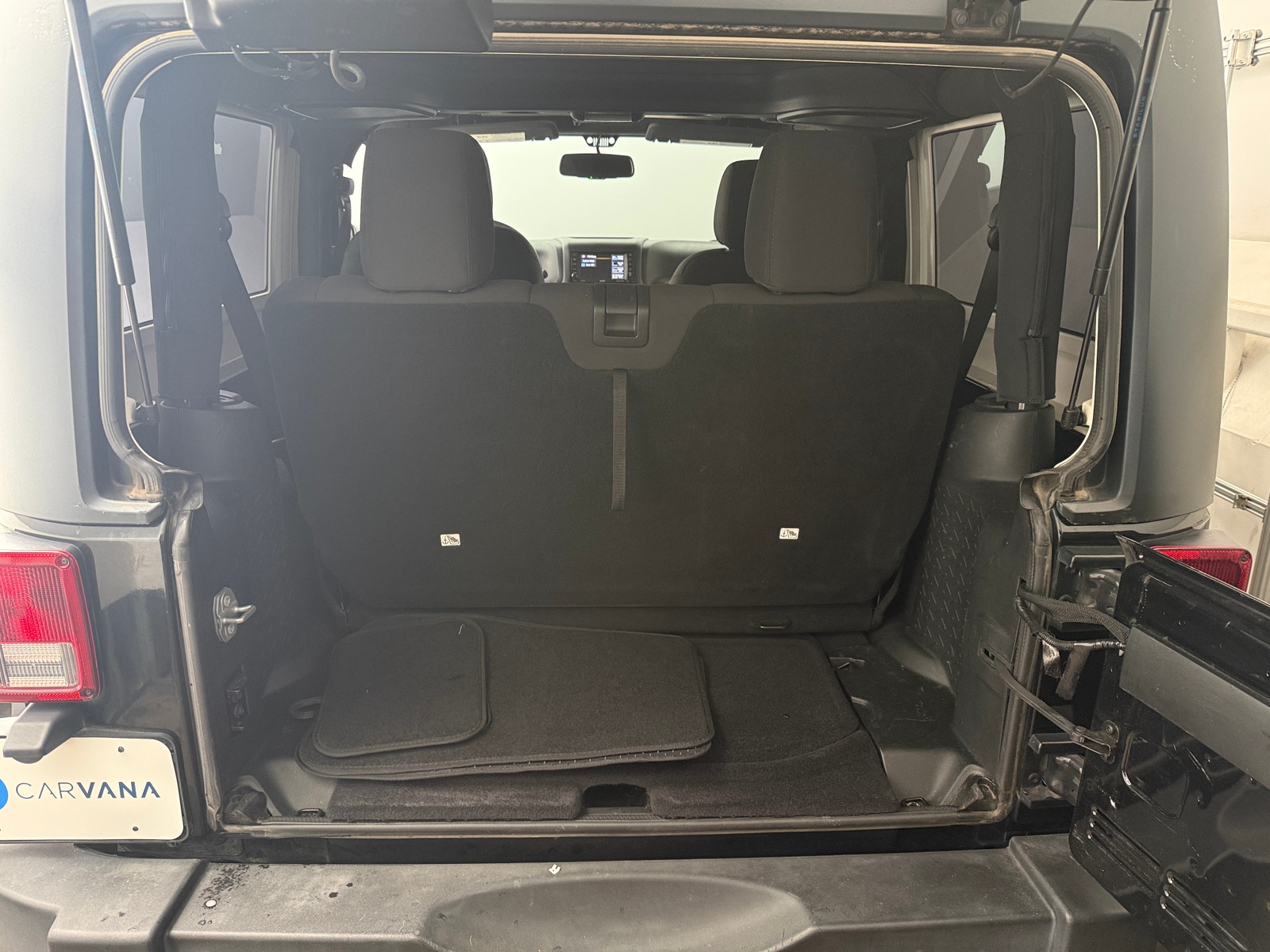 Thumbnail: 2017 Jeep Wrangler - 7
