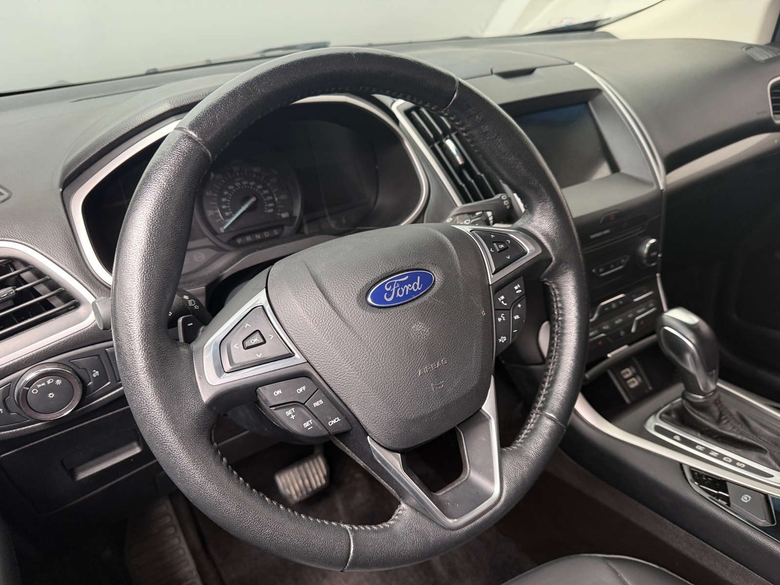 Thumbnail: 2017 Ford Edge - 4