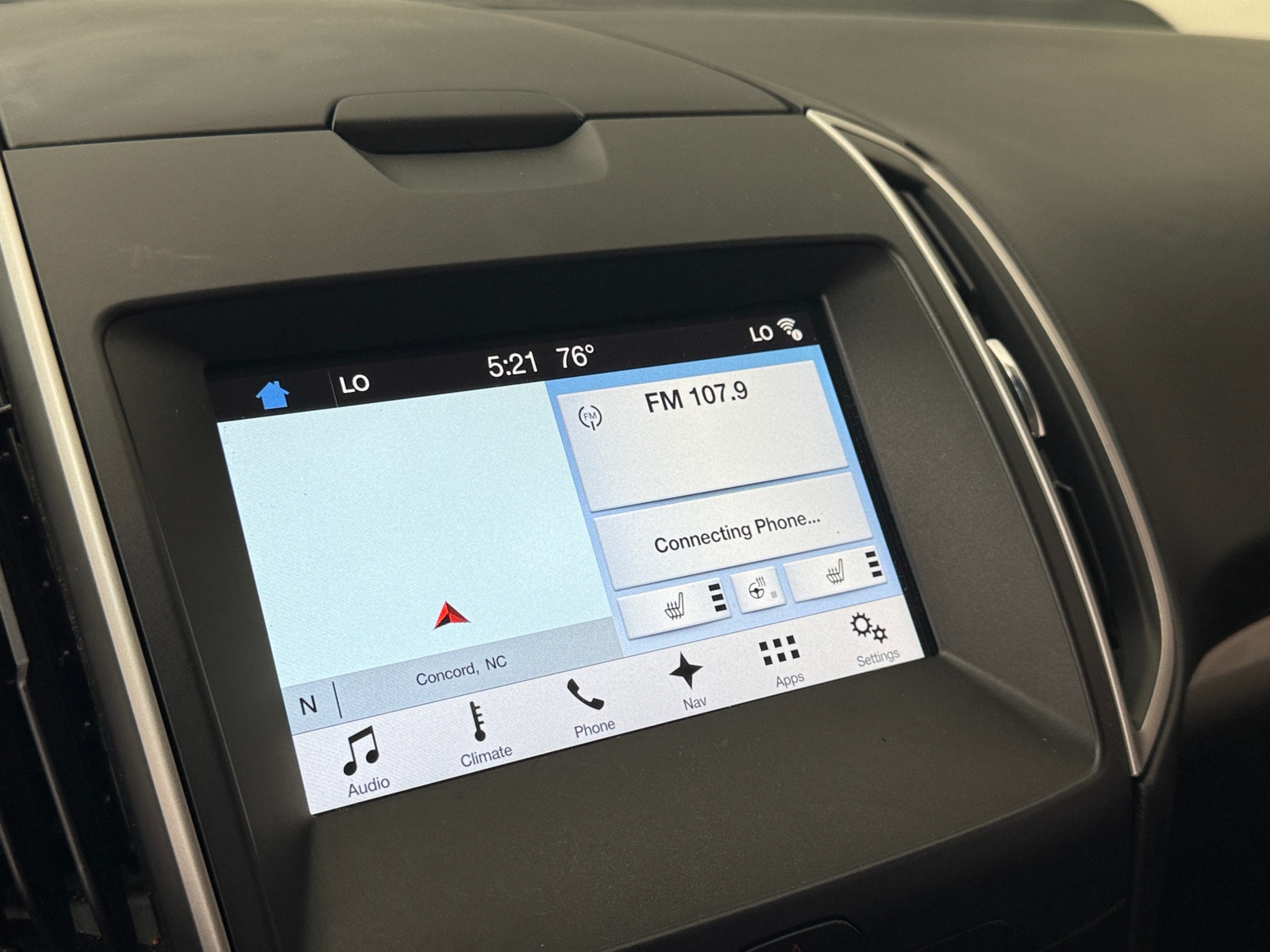 Thumbnail: 2017 Ford Edge - 3