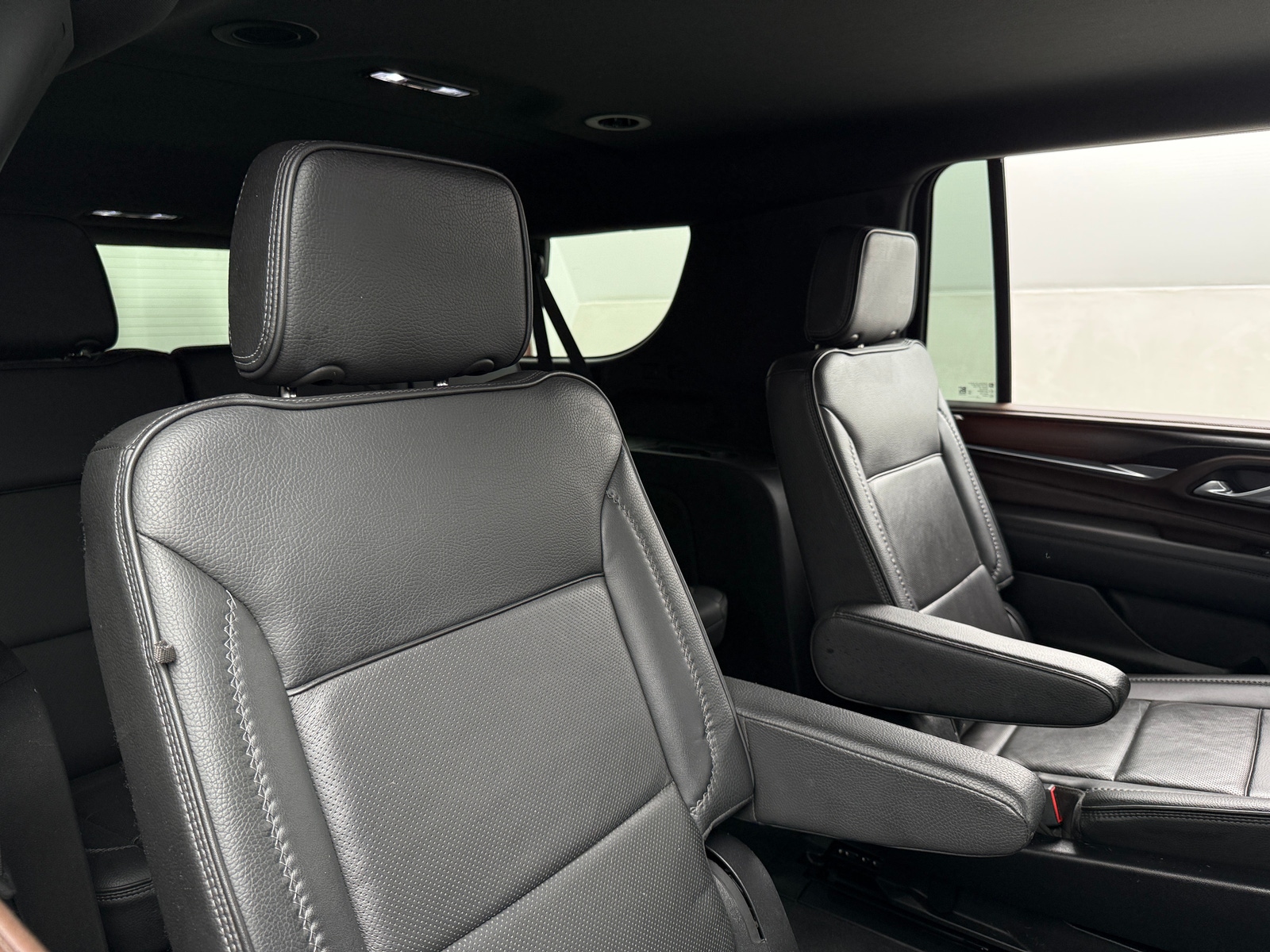 Thumbnail: 2022 GMC Yukon XL - 5