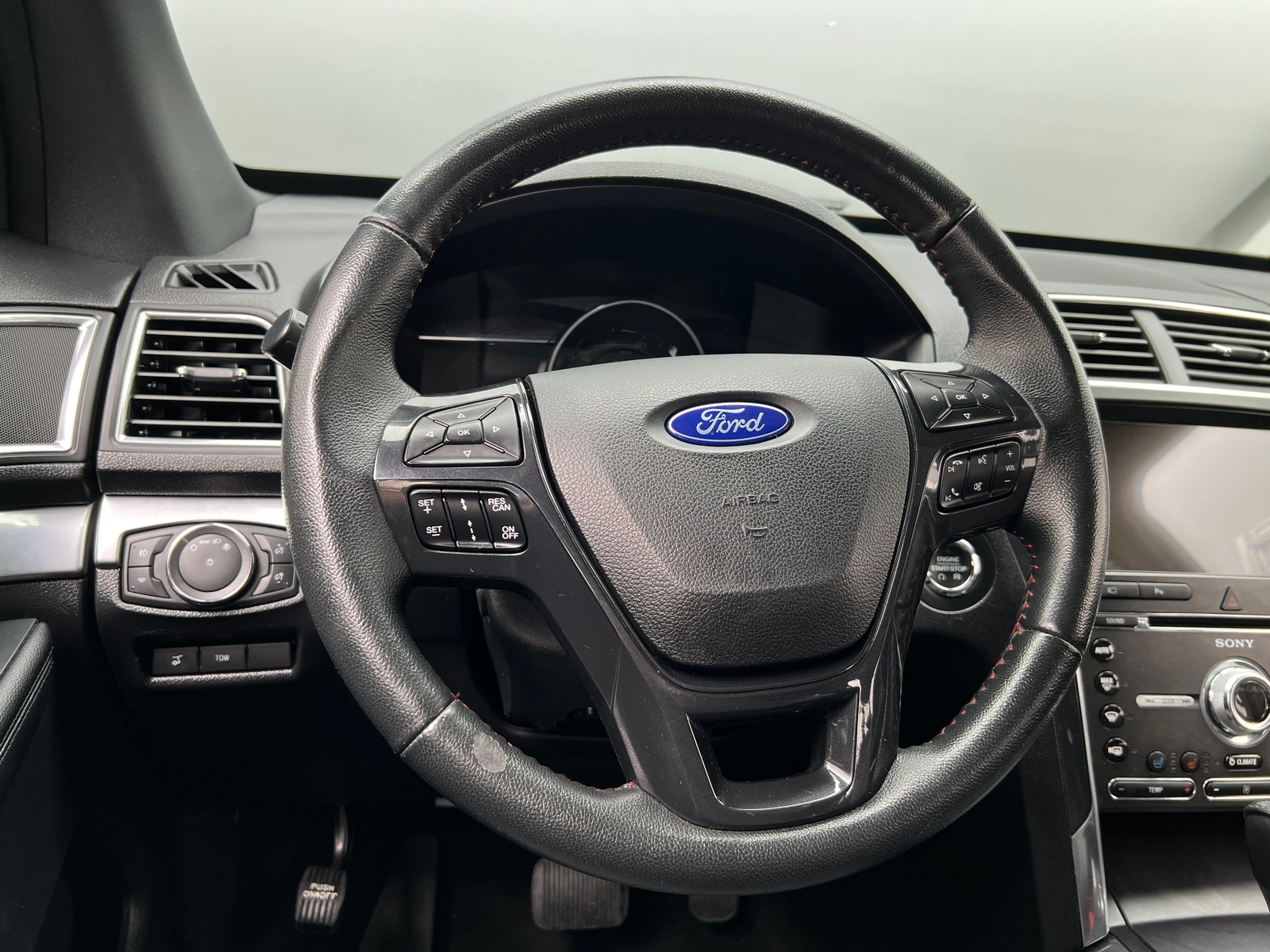 Thumbnail: 2018 Ford Explorer - 4