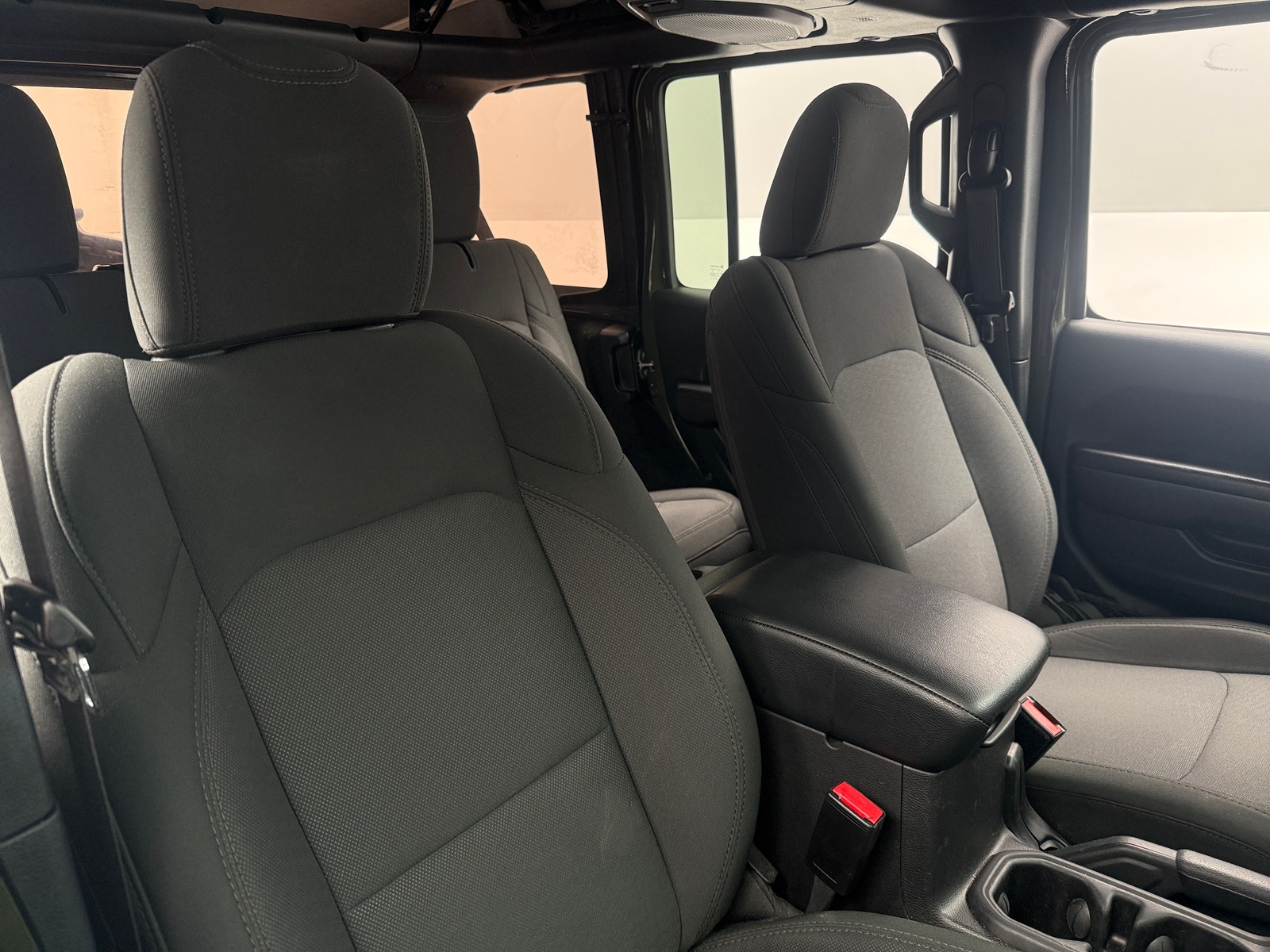 Thumbnail: 2022 Jeep Wrangler - 2
