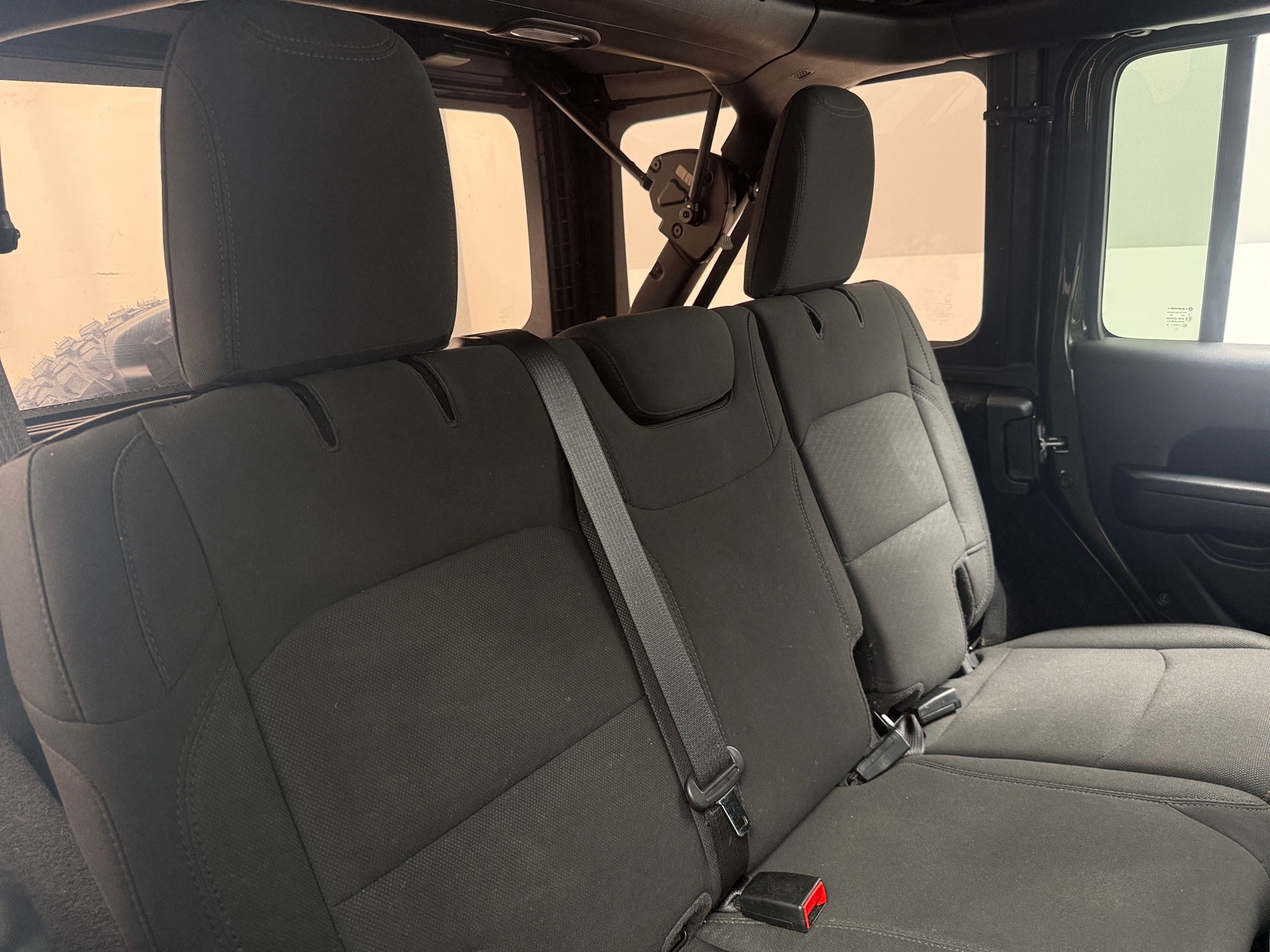 Thumbnail: 2022 Jeep Wrangler - 6