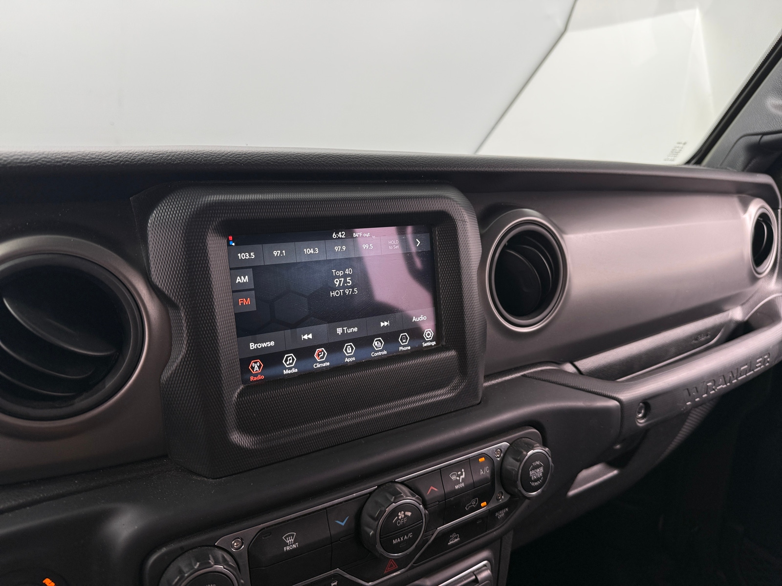 Thumbnail: 2022 Jeep Wrangler - 4
