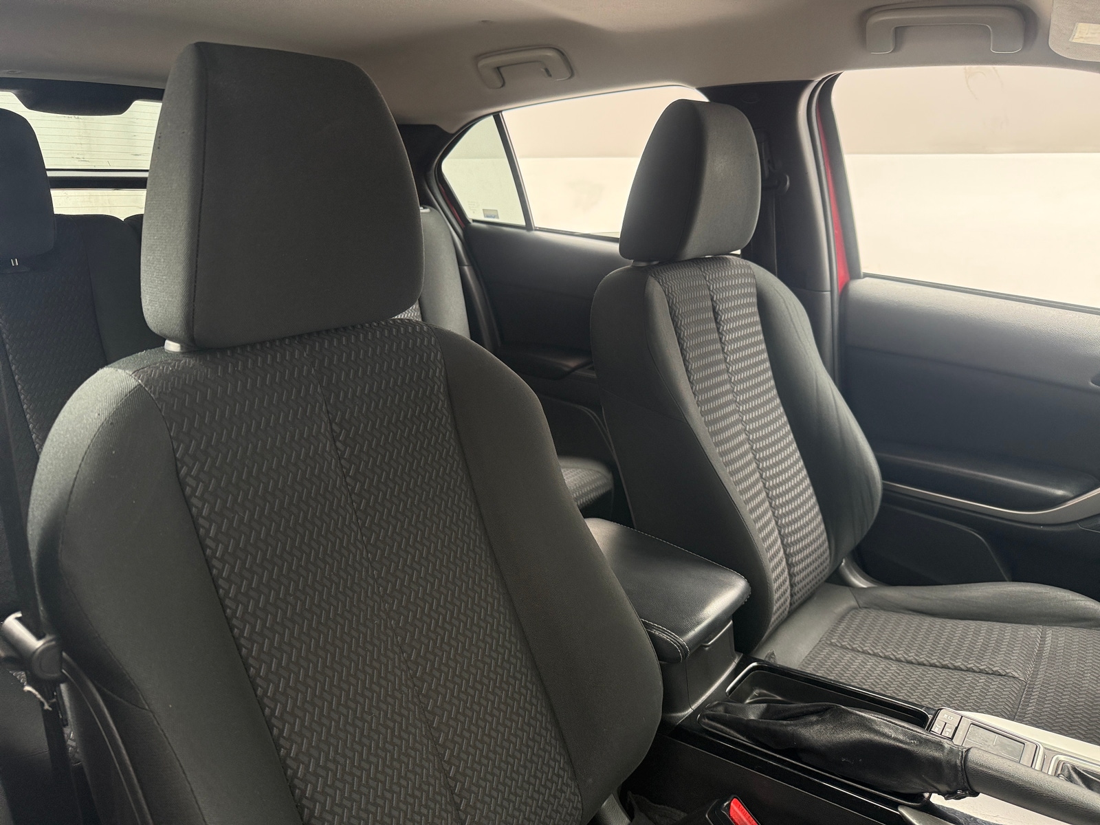 Thumbnail: 2018 Mitsubishi Eclipse Cross - 2
