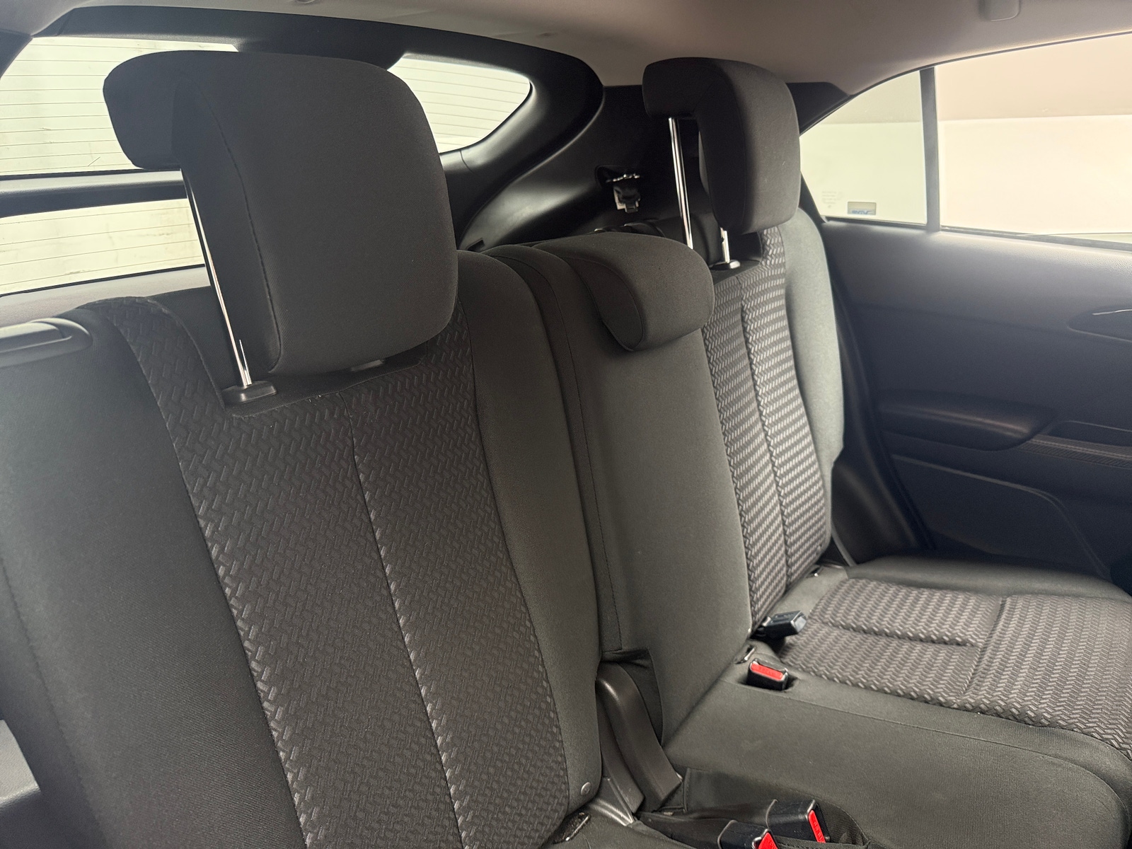Thumbnail: 2018 Mitsubishi Eclipse Cross - 6