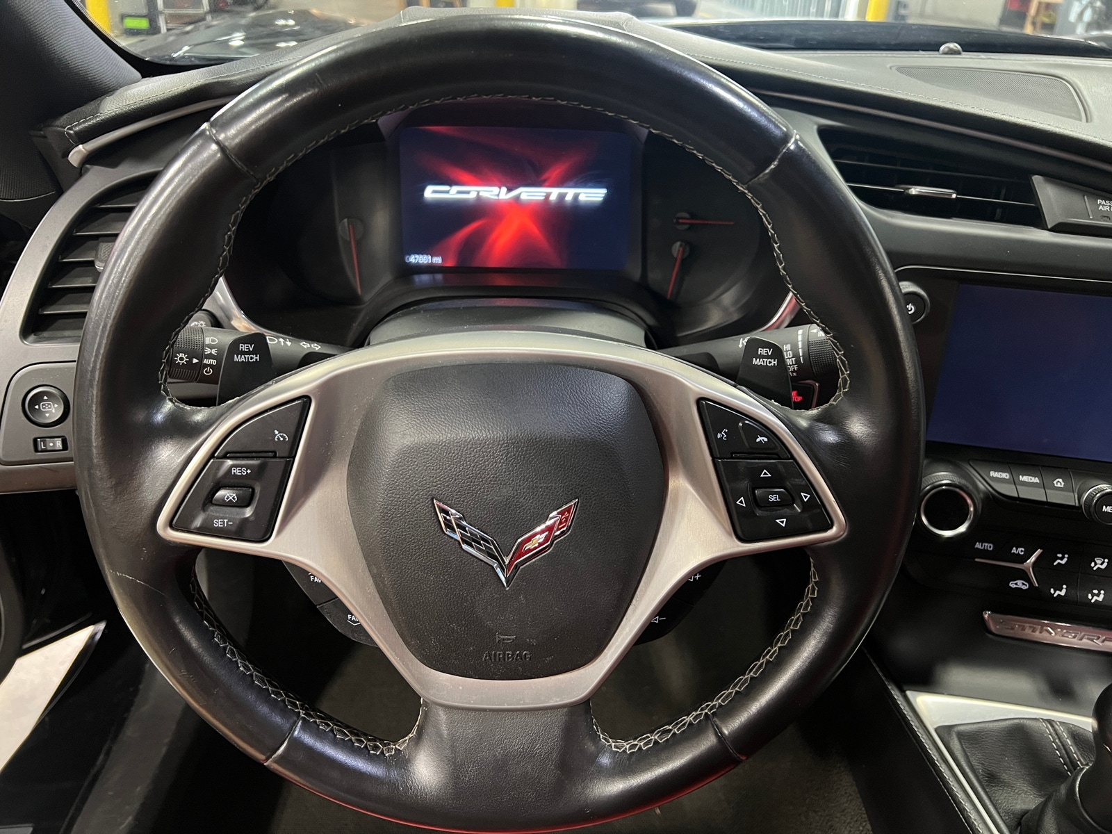 Thumbnail: 2014 Chevrolet Corvette - 3