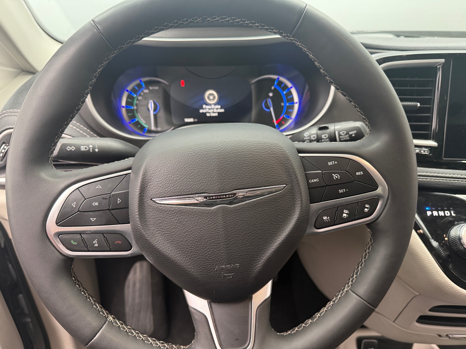 Thumbnail: 2024 Chrysler Pacifica - 4