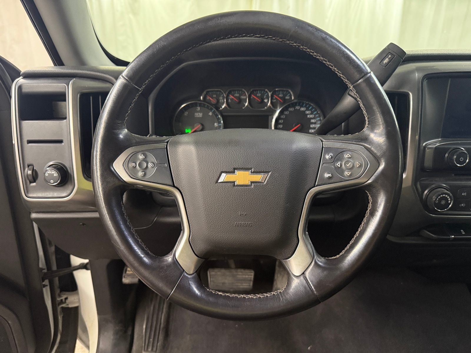 Thumbnail: 2019 Chevrolet Silverado 1500 - 5