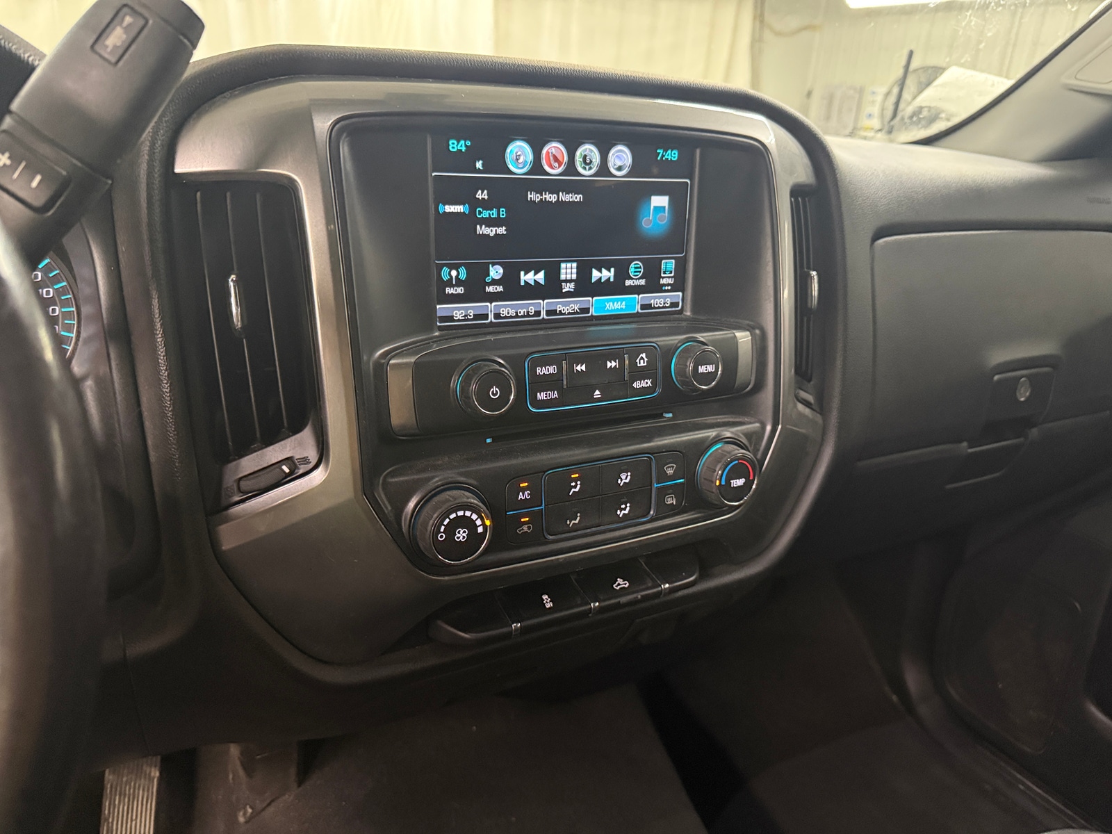Thumbnail: 2019 Chevrolet Silverado 1500 - 4