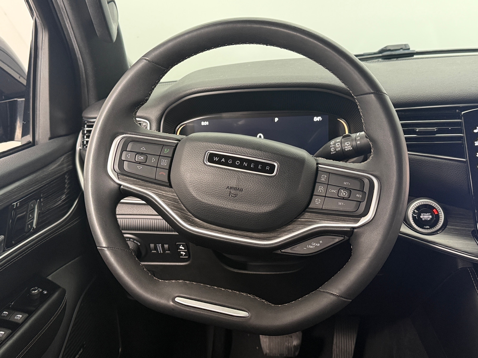 Thumbnail: 2024 Jeep Wagoneer - 4