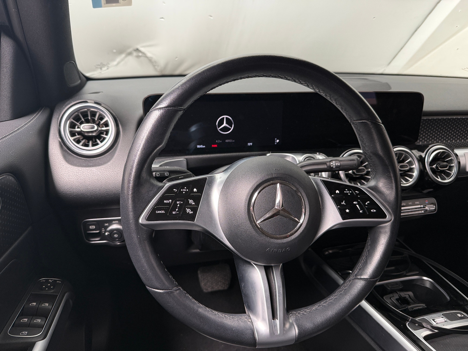 Thumbnail: 2025 Mercedes-Benz GLB - 4