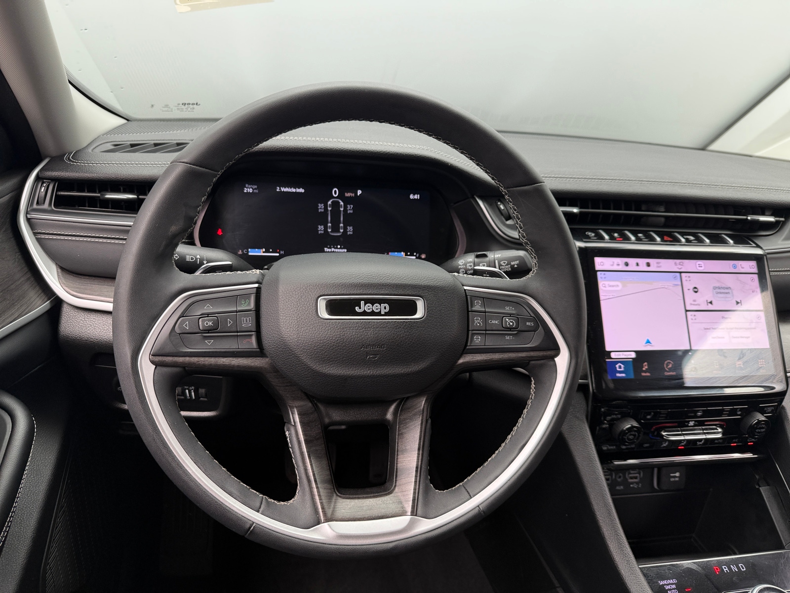 Thumbnail: 2024 Jeep Grand Cherokee L - 4