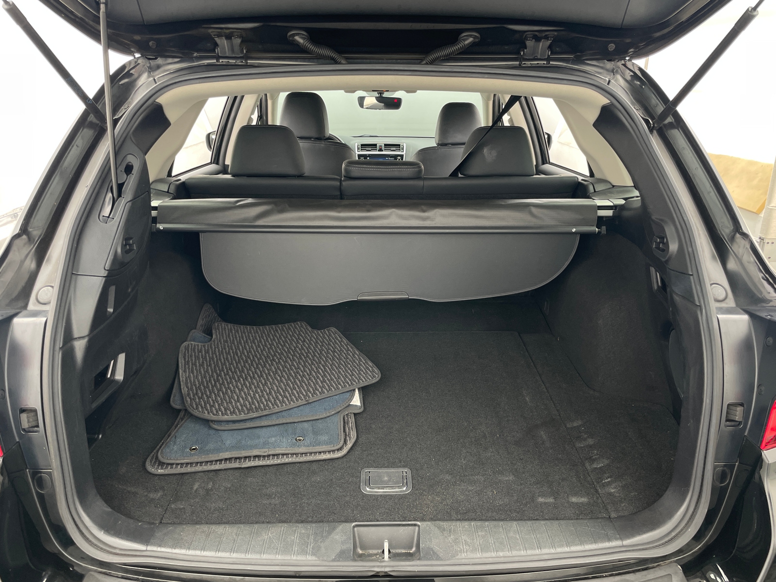 Thumbnail: 2019 Subaru Outback - 6