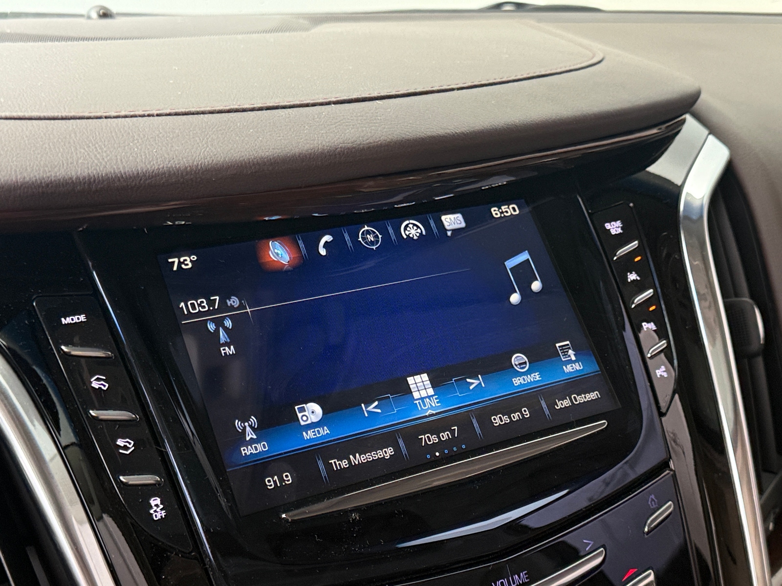 Thumbnail: 2017 Cadillac Escalade - 3