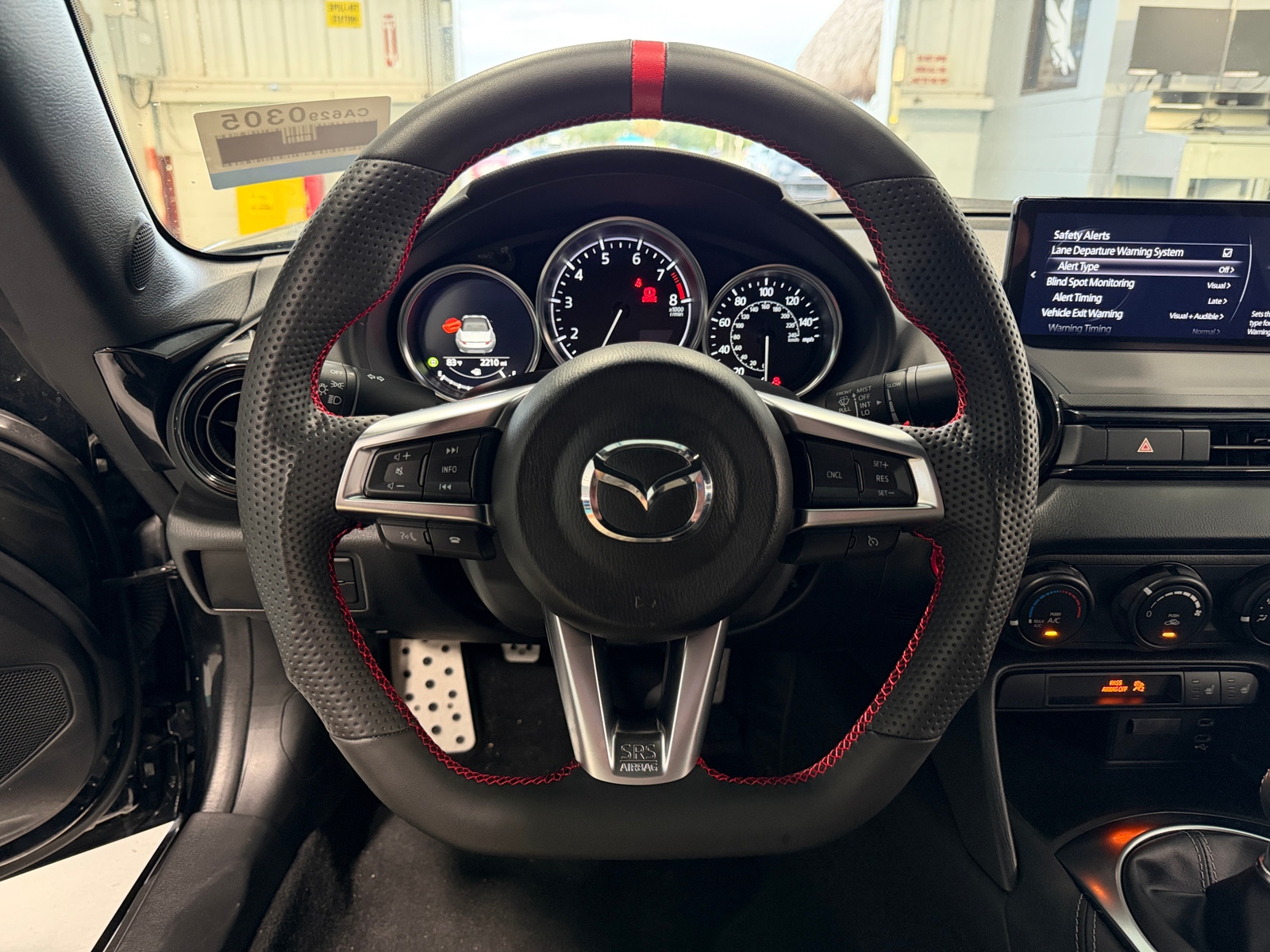 Thumbnail: 2025 Mazda MX-5 Miata - 4