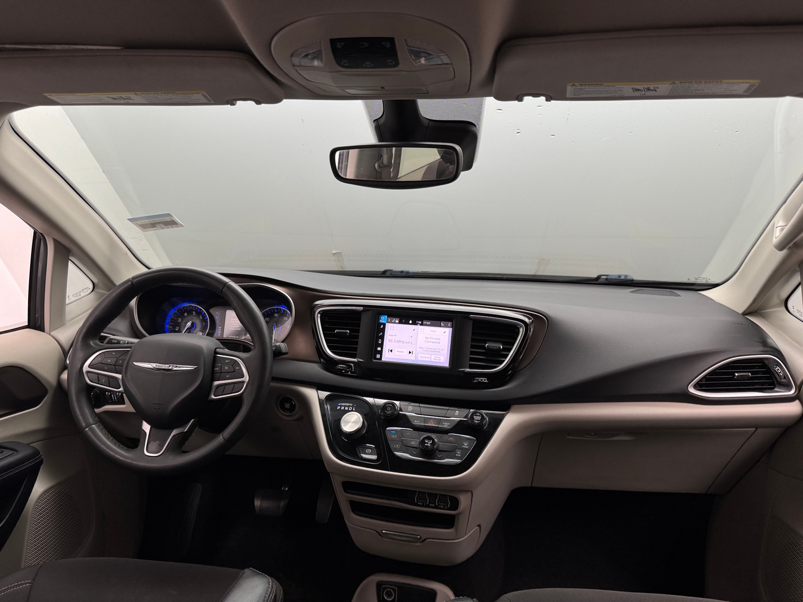 Thumbnail: 2023 Chrysler Voyager - 3