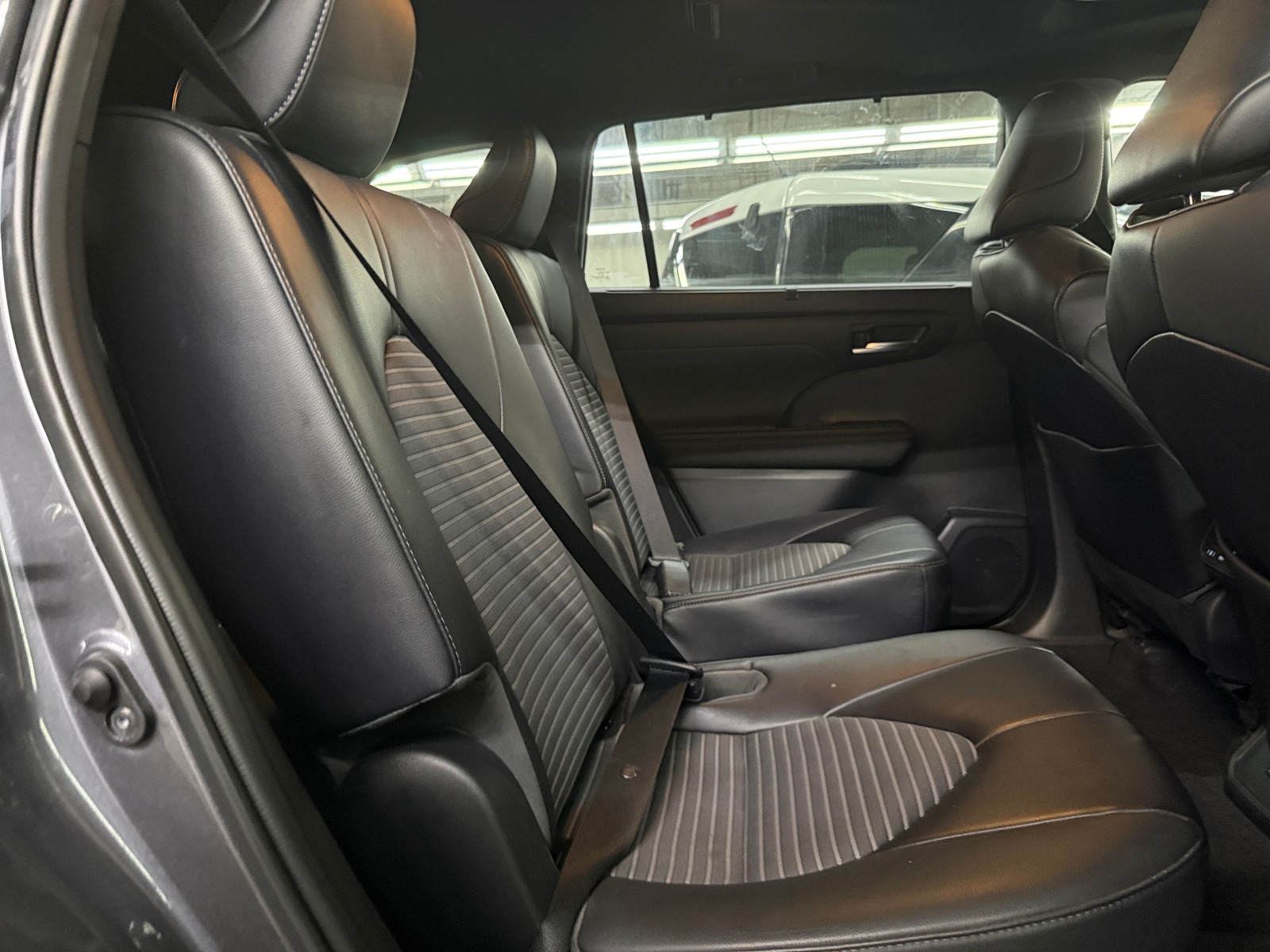 Thumbnail: 2023 Toyota Highlander - 5