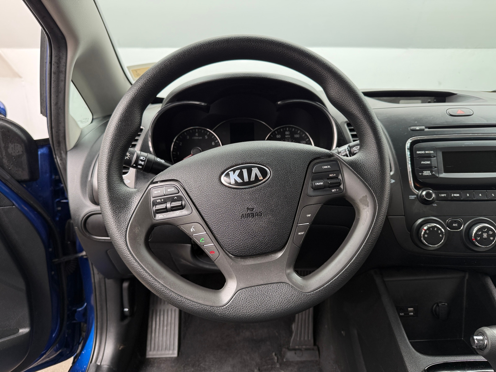 Thumbnail: 2018 Kia Forte - 5
