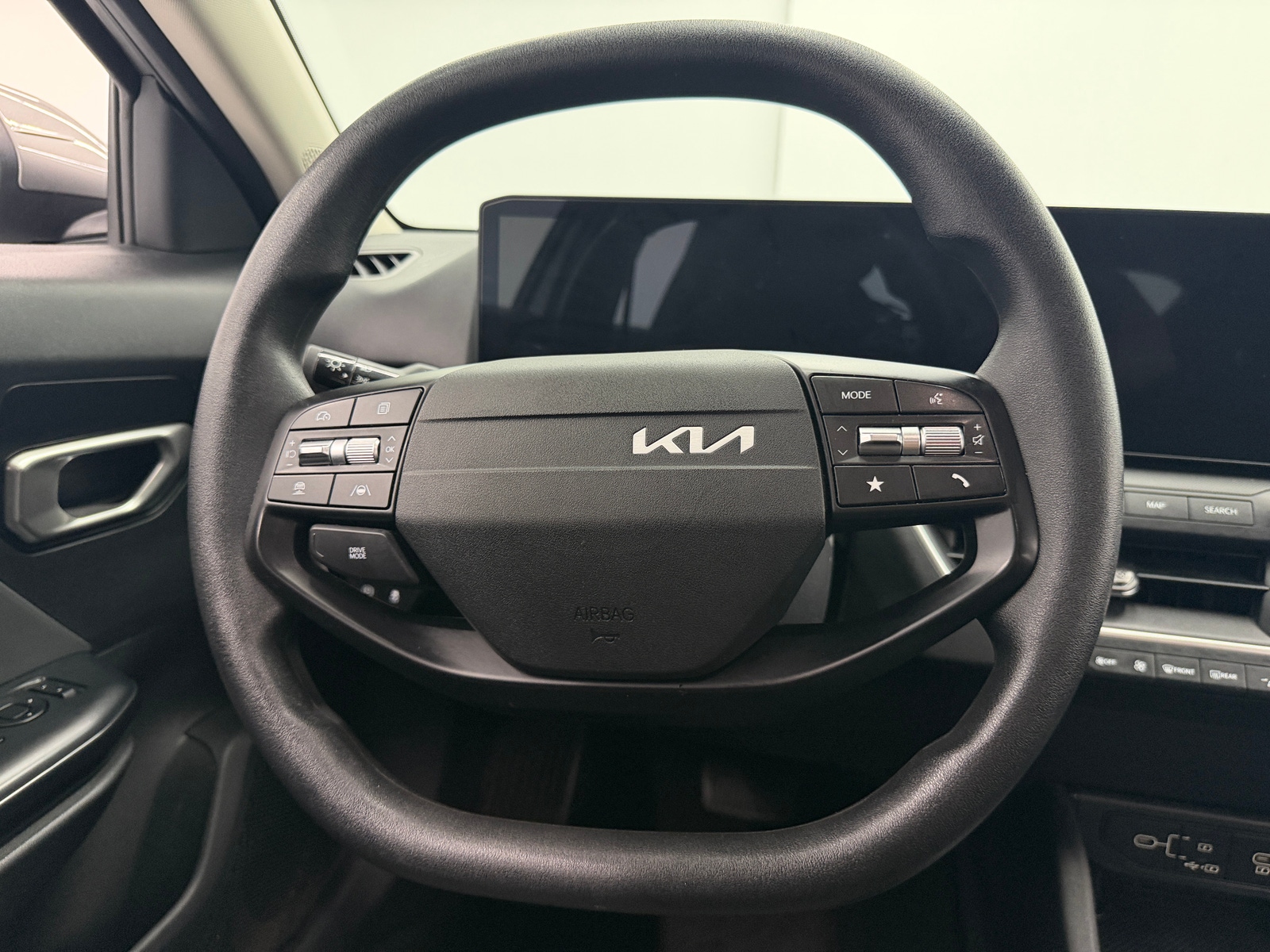 Thumbnail: 2025 Kia K4 - 5