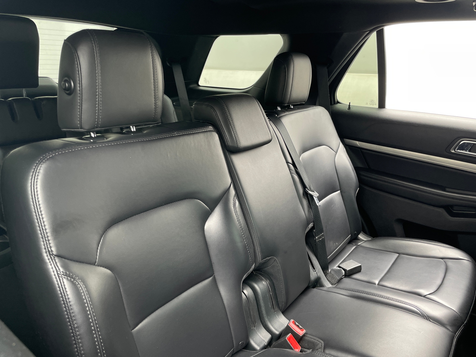 Thumbnail: 2019 Ford Explorer - 5