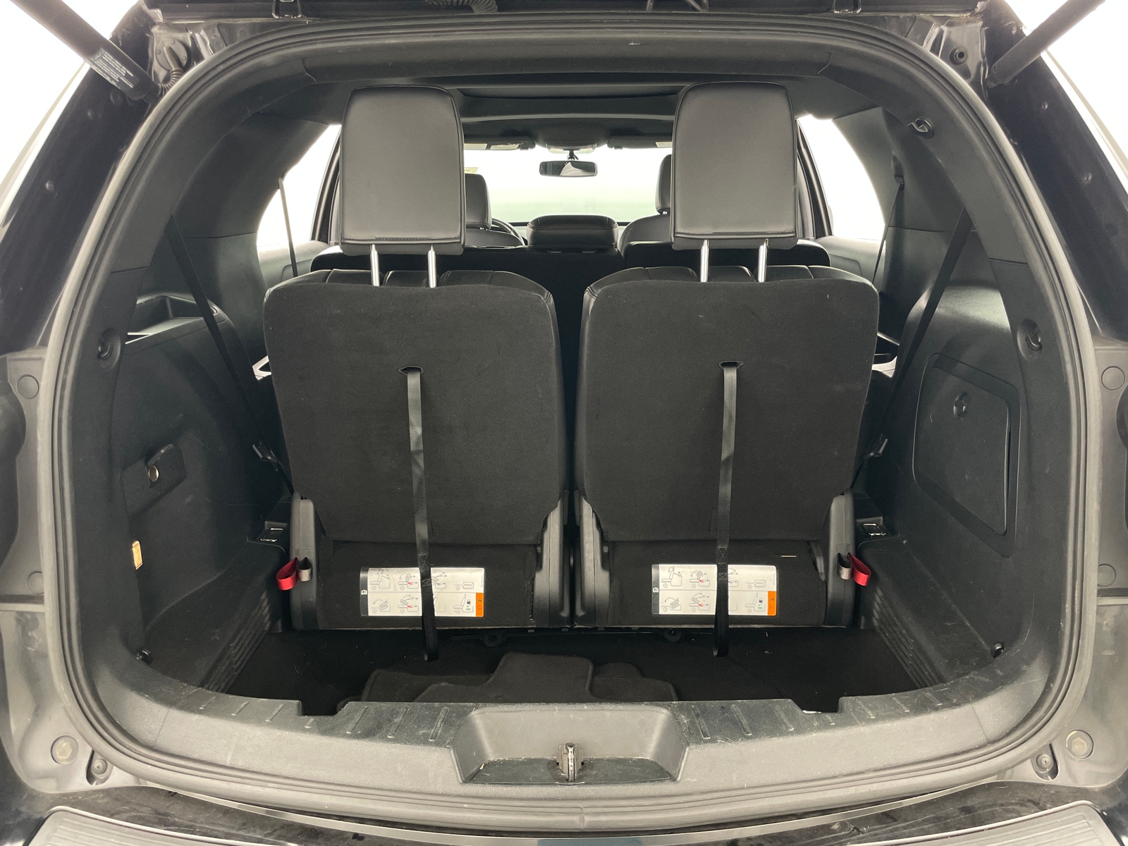 Thumbnail: 2019 Ford Explorer - 6