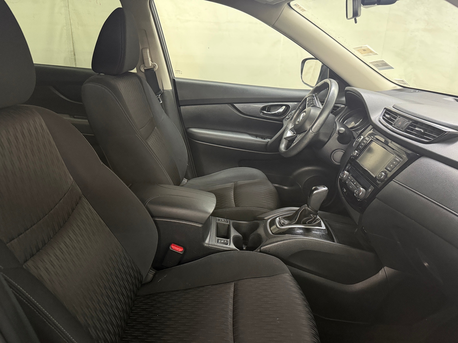 Thumbnail: 2018 Nissan Rogue - 2