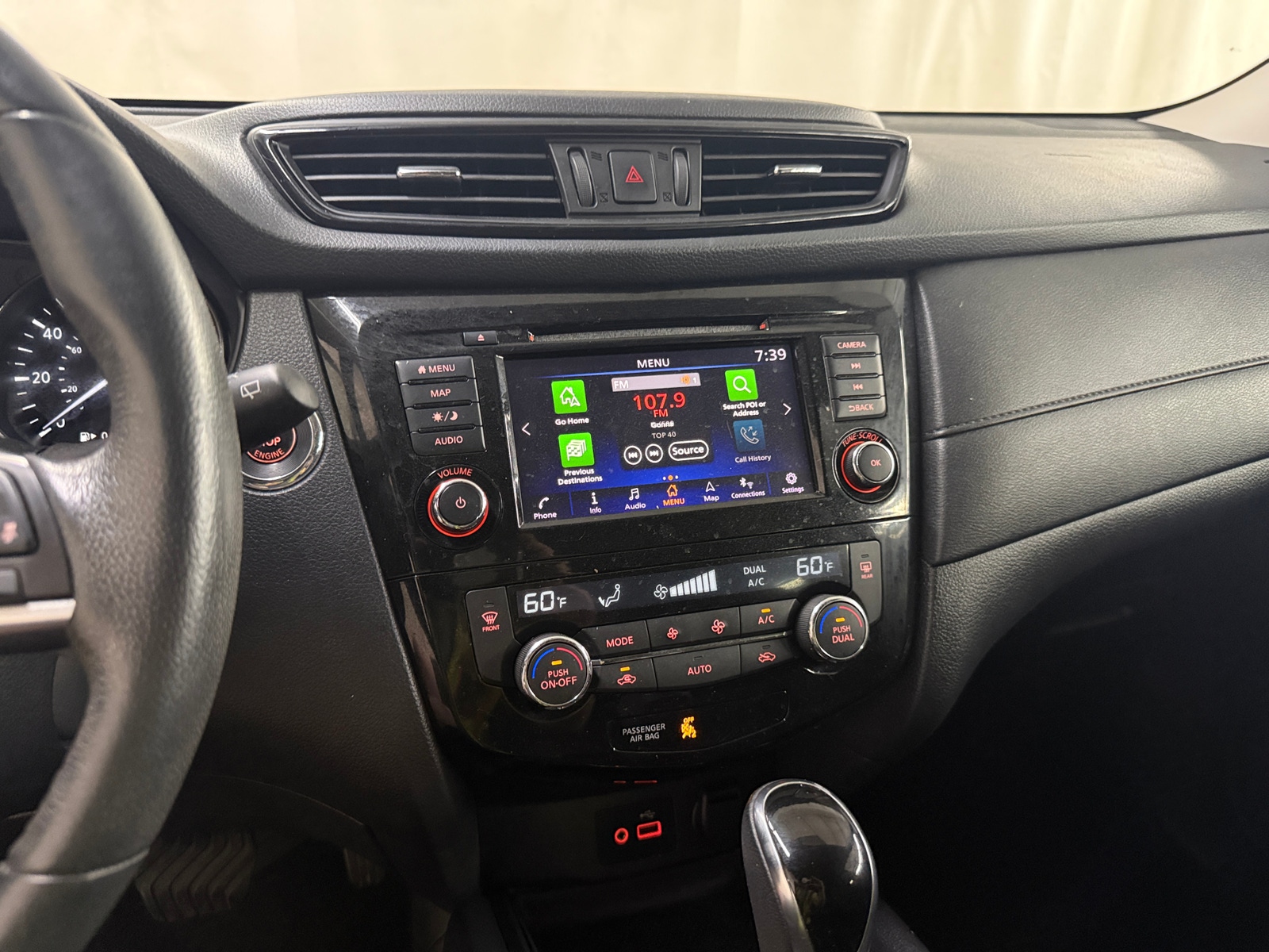 Thumbnail: 2018 Nissan Rogue - 4