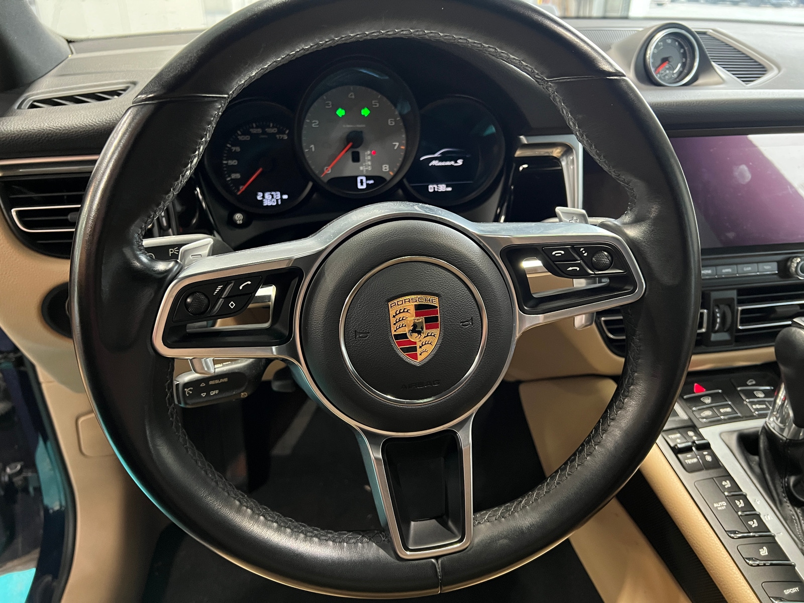 Thumbnail: 2021 Porsche Macan - 5