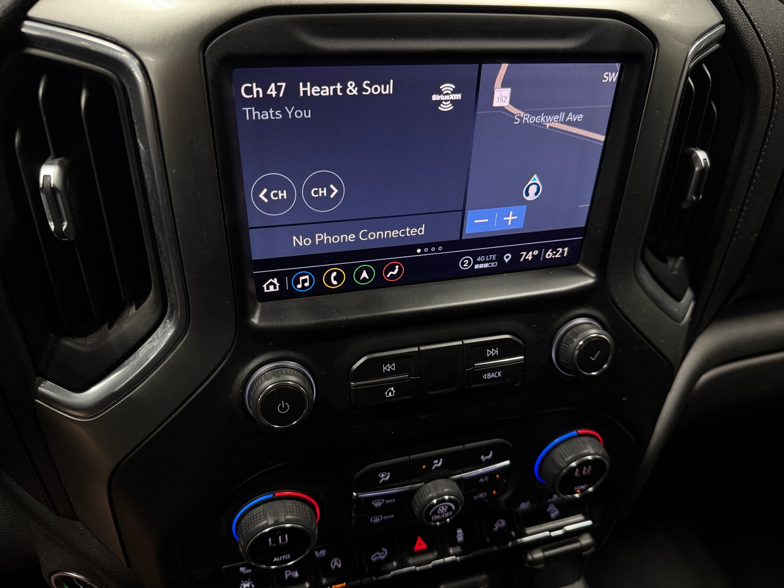 Thumbnail: 2021 Chevrolet Silverado 1500 - 3