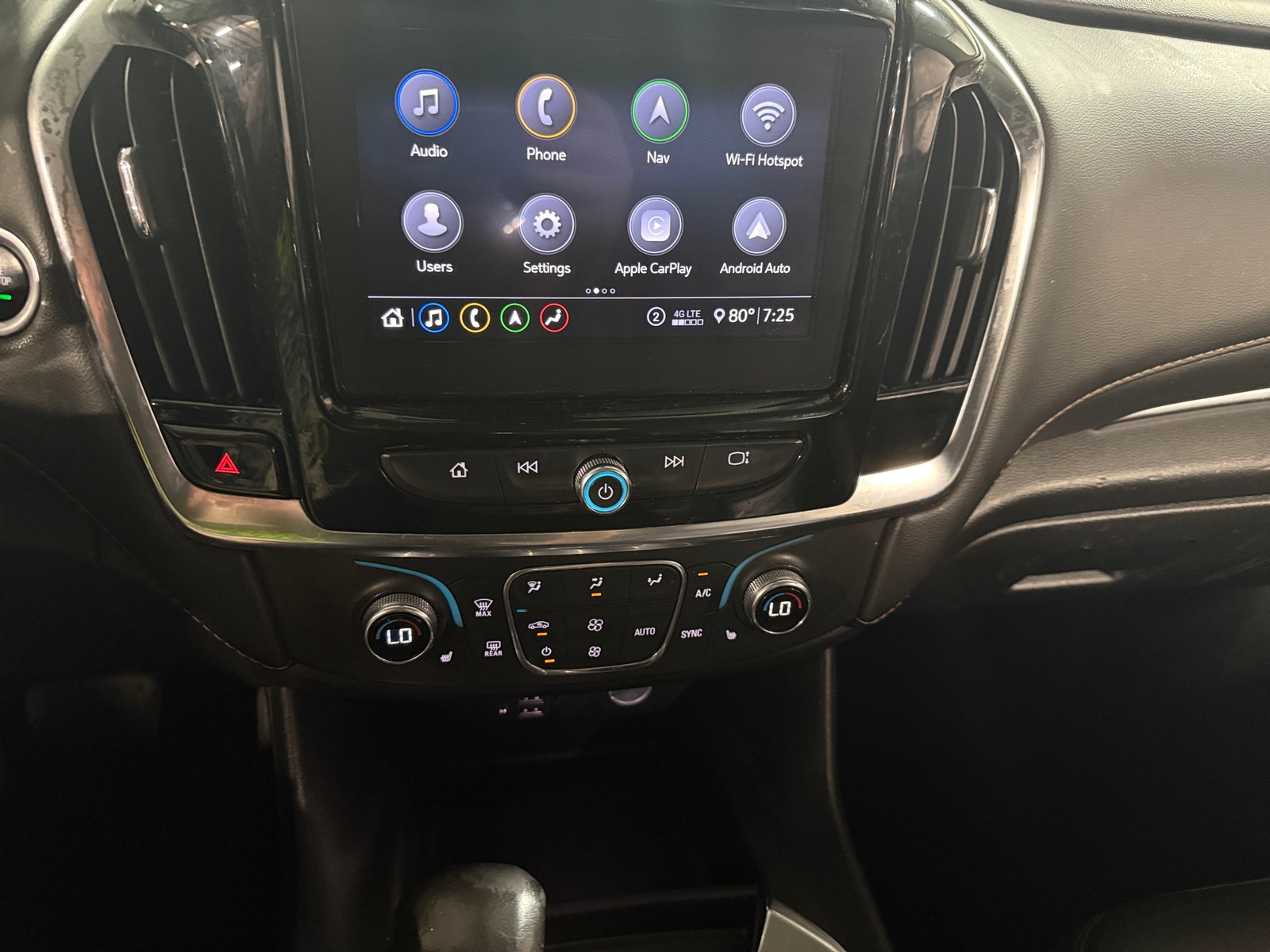 Thumbnail: 2021 Chevrolet Traverse - 3
