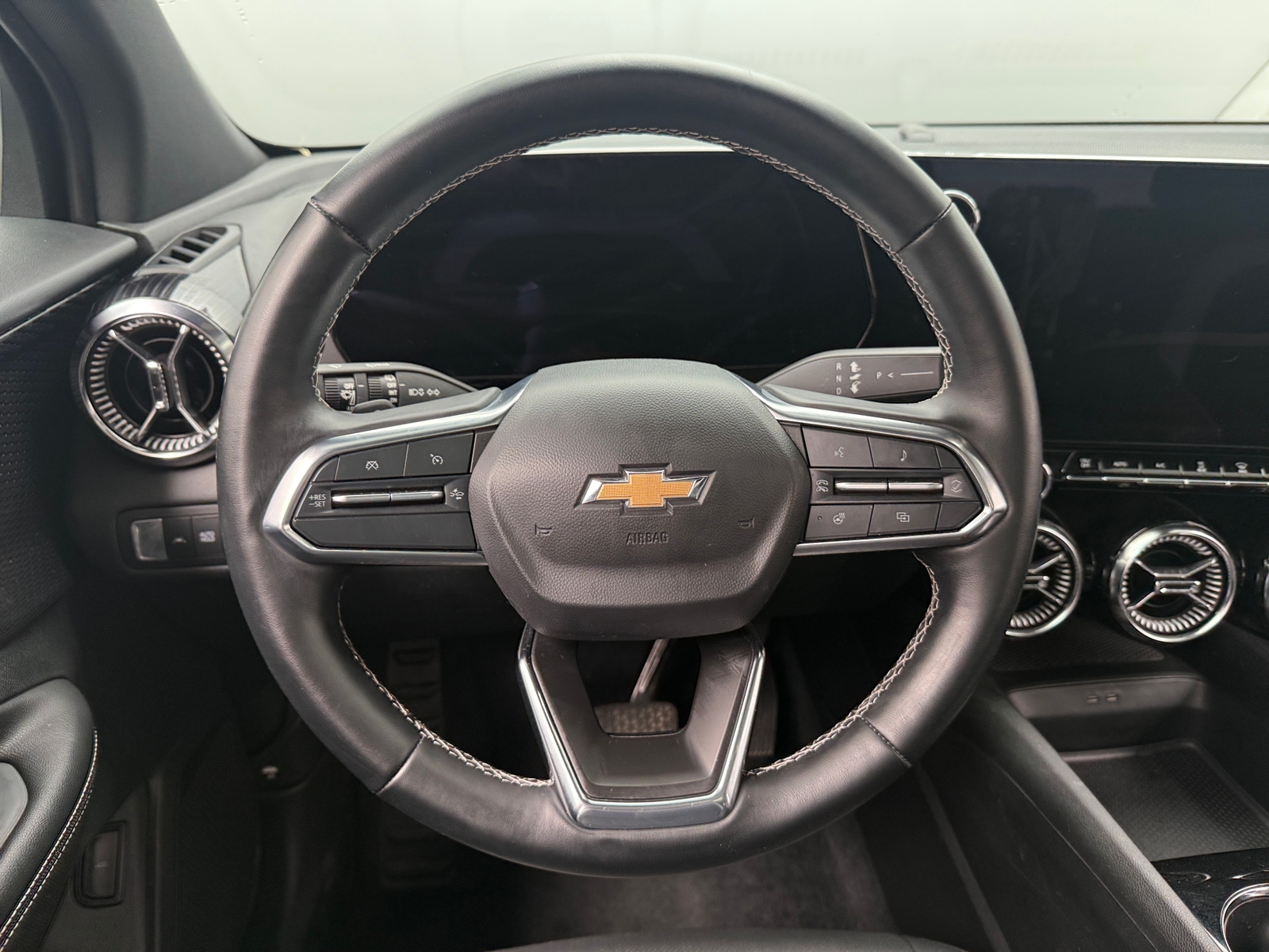 Thumbnail: 2024 Chevrolet Blazer EV - 4