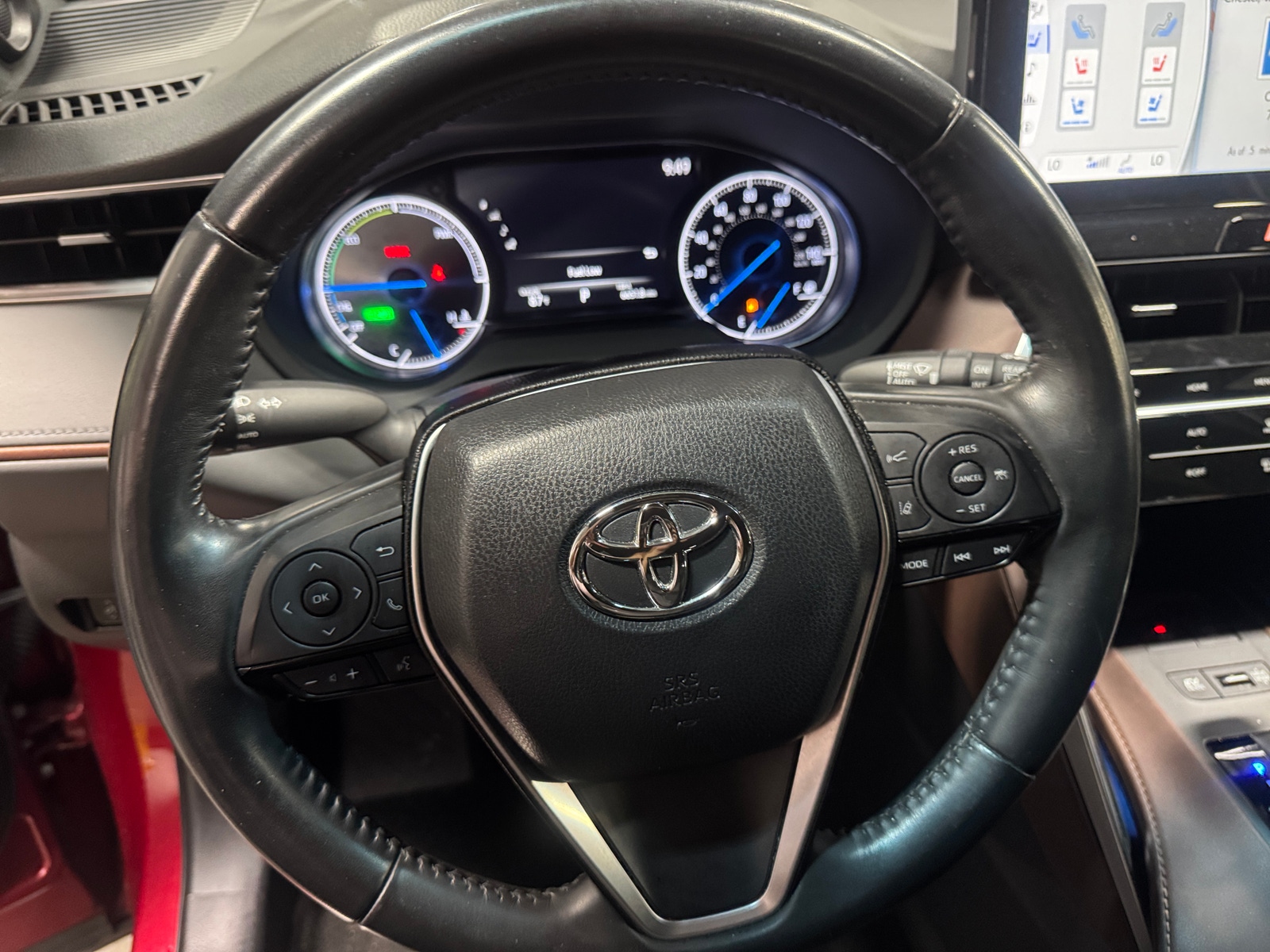 Thumbnail: 2021 Toyota Venza - 4