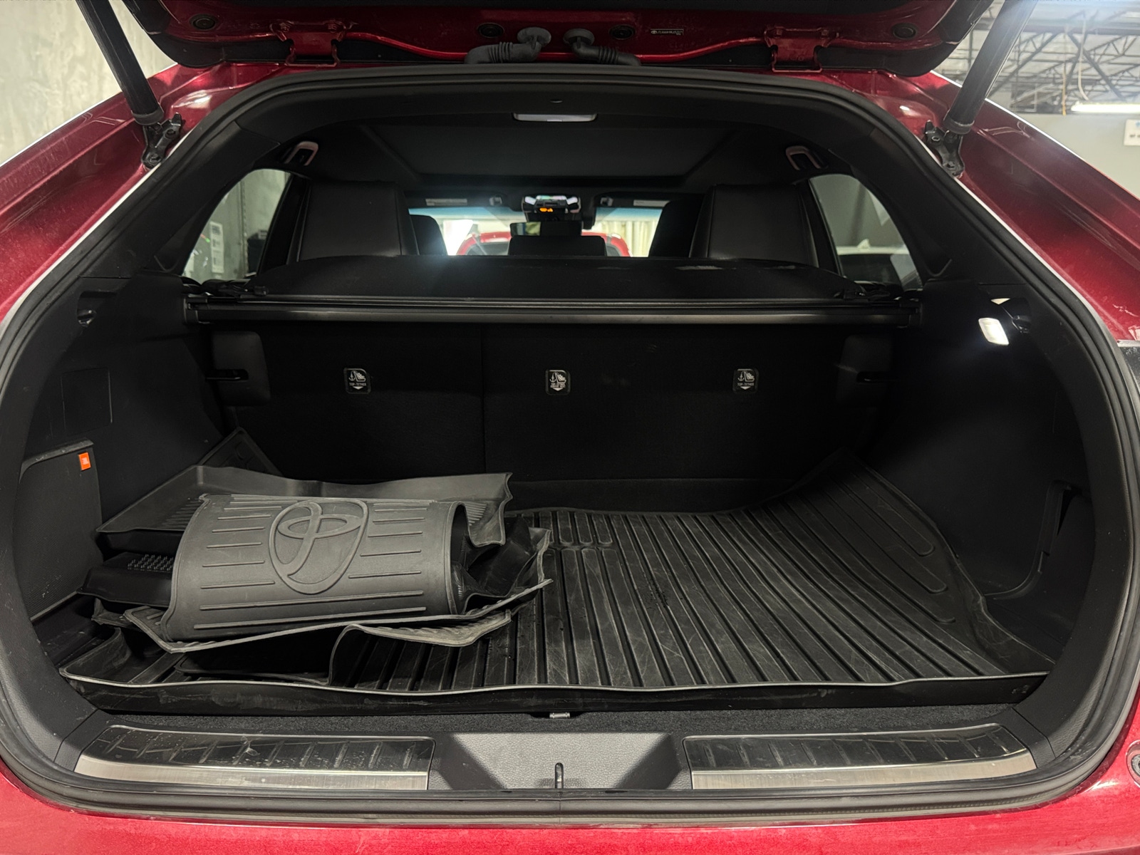 Thumbnail: 2021 Toyota Venza - 6