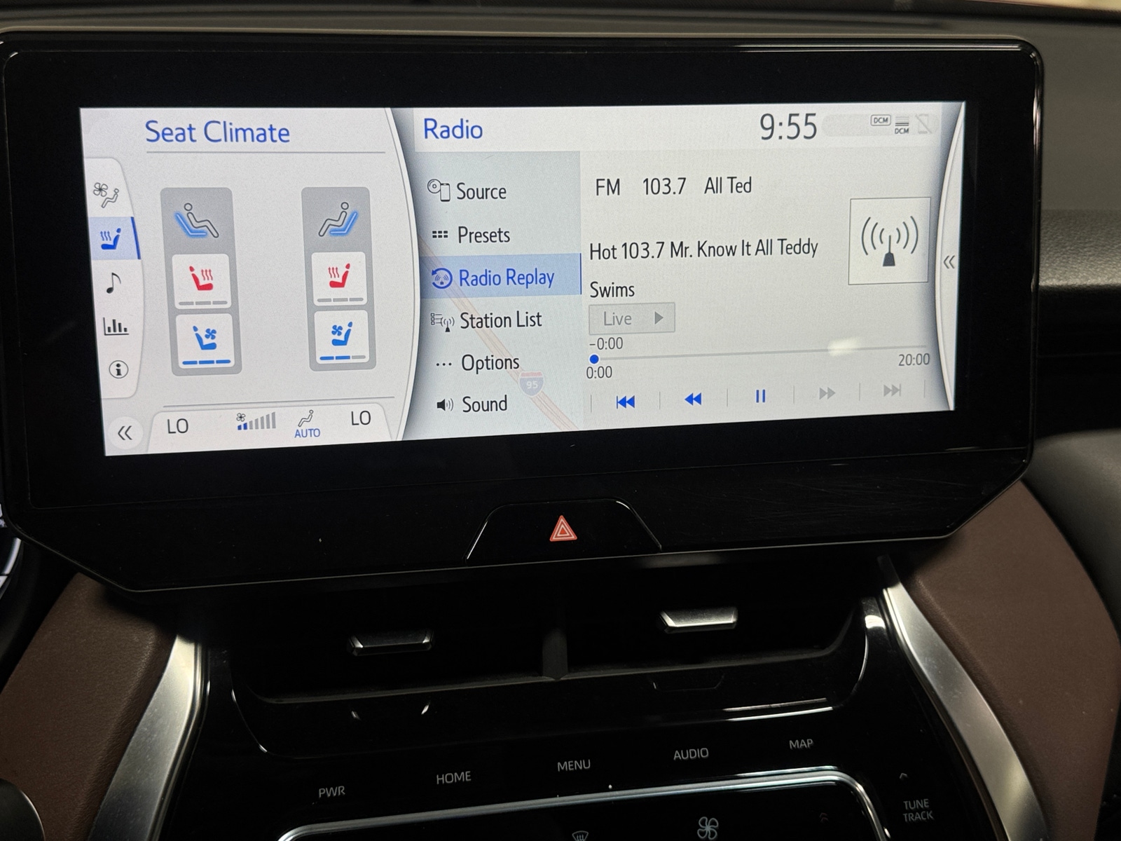 Thumbnail: 2021 Toyota Venza - 3