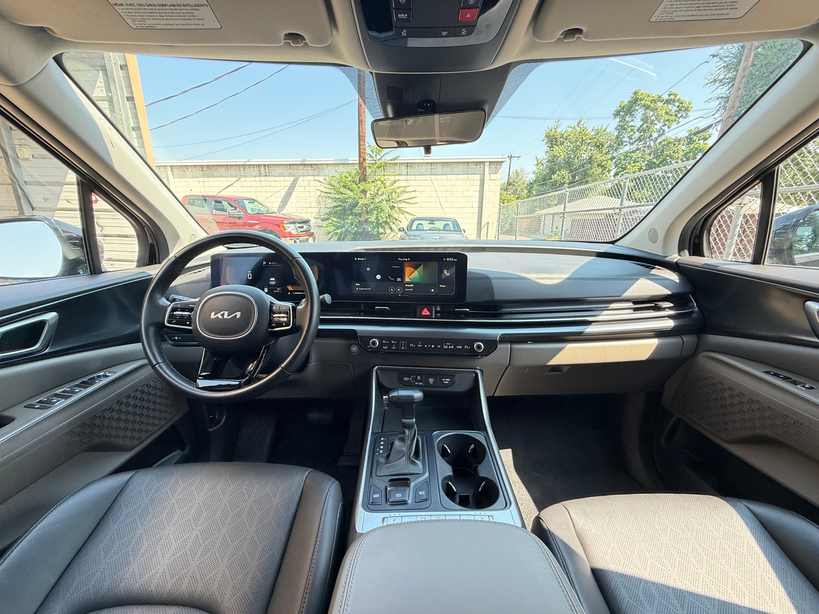 Thumbnail: 2026 Kia Carnival - 3