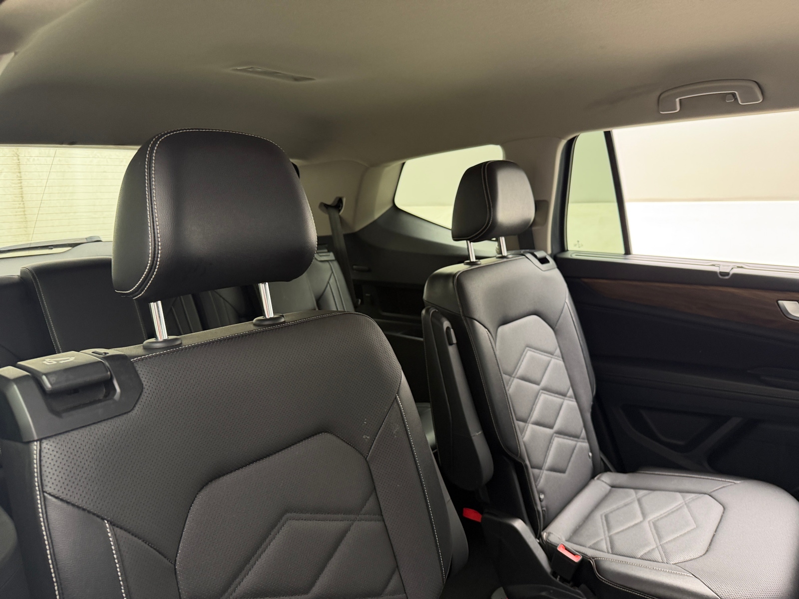 Thumbnail: 2024 Volkswagen Atlas - 6